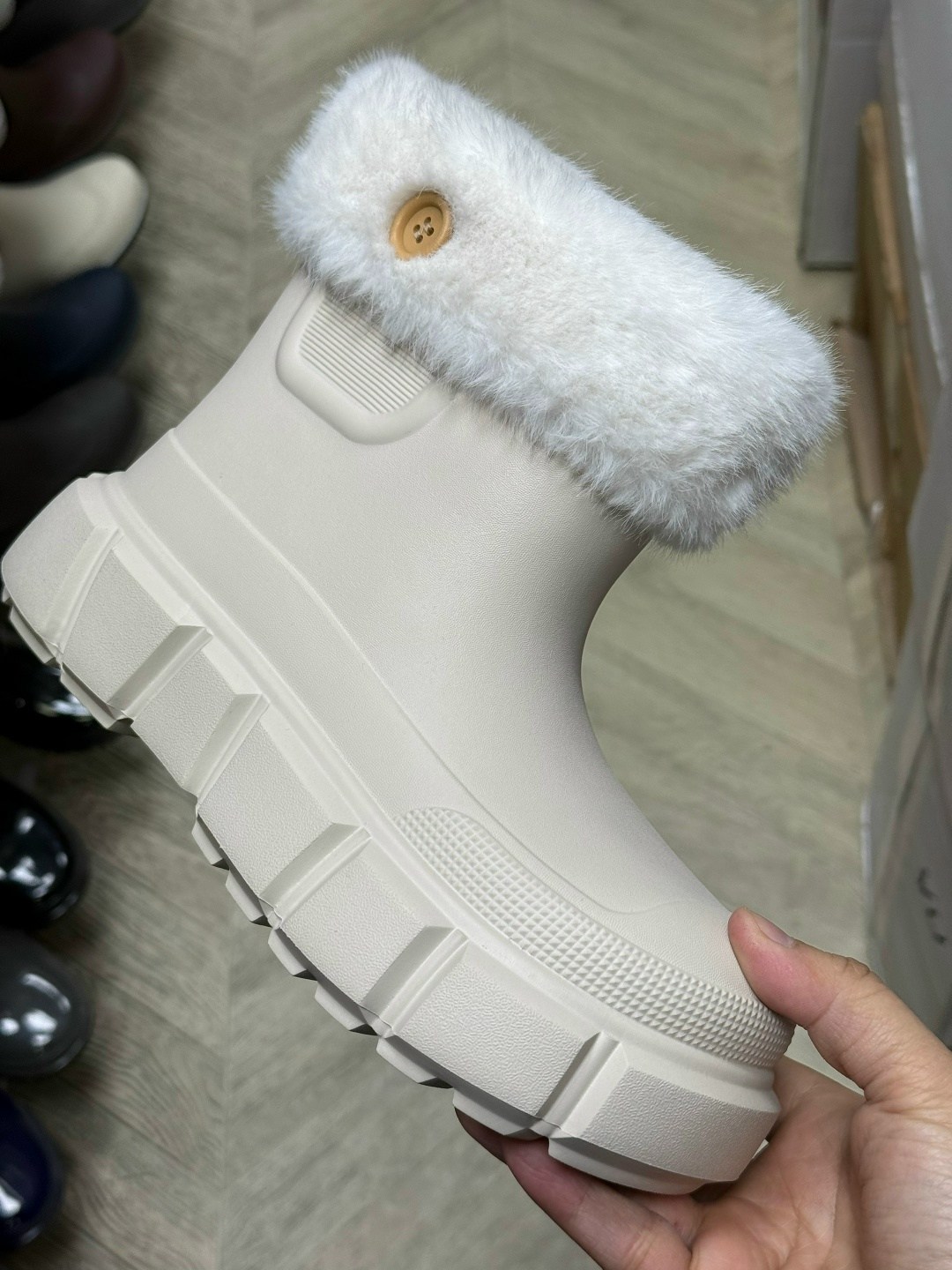 женские резиновые сапоги,,сапоги резиновые,полусапоги,полусапоги женские