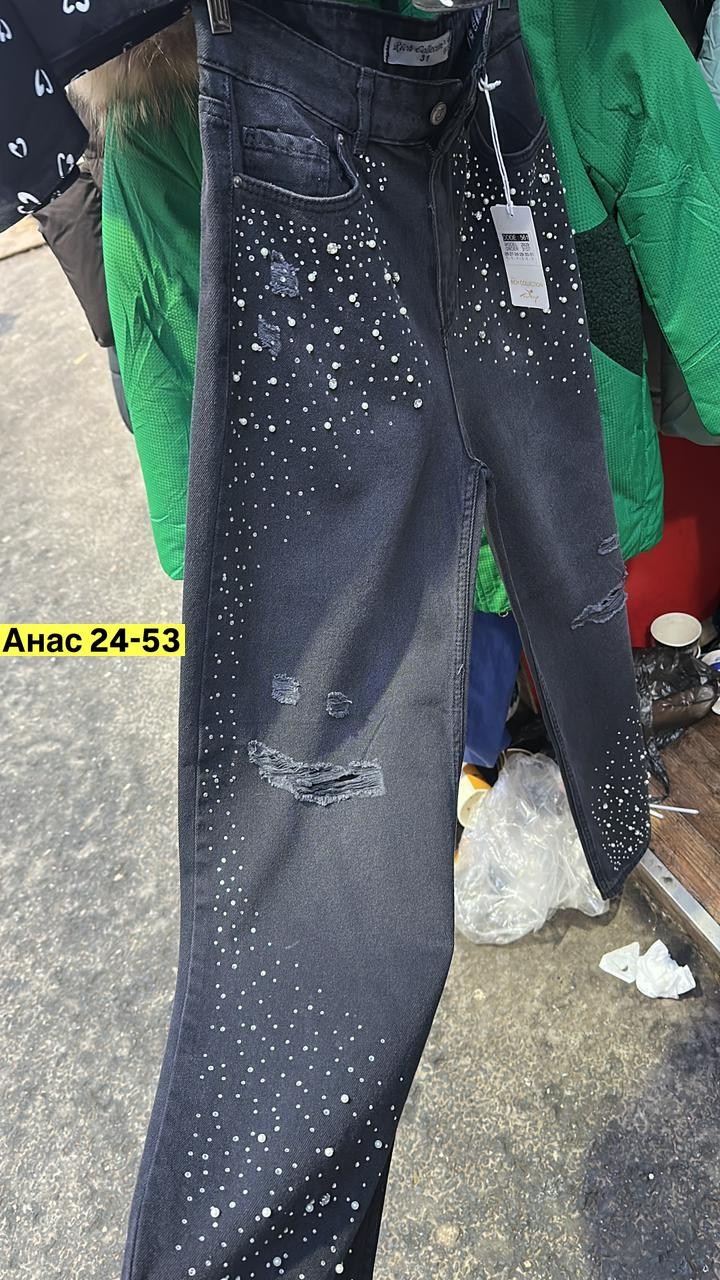 джинсы со стразами,женские джинсы со стразами,джинсы женские,джинсы прямые со стразами голубые le o 222675249,джинсы женские со стразами рваные