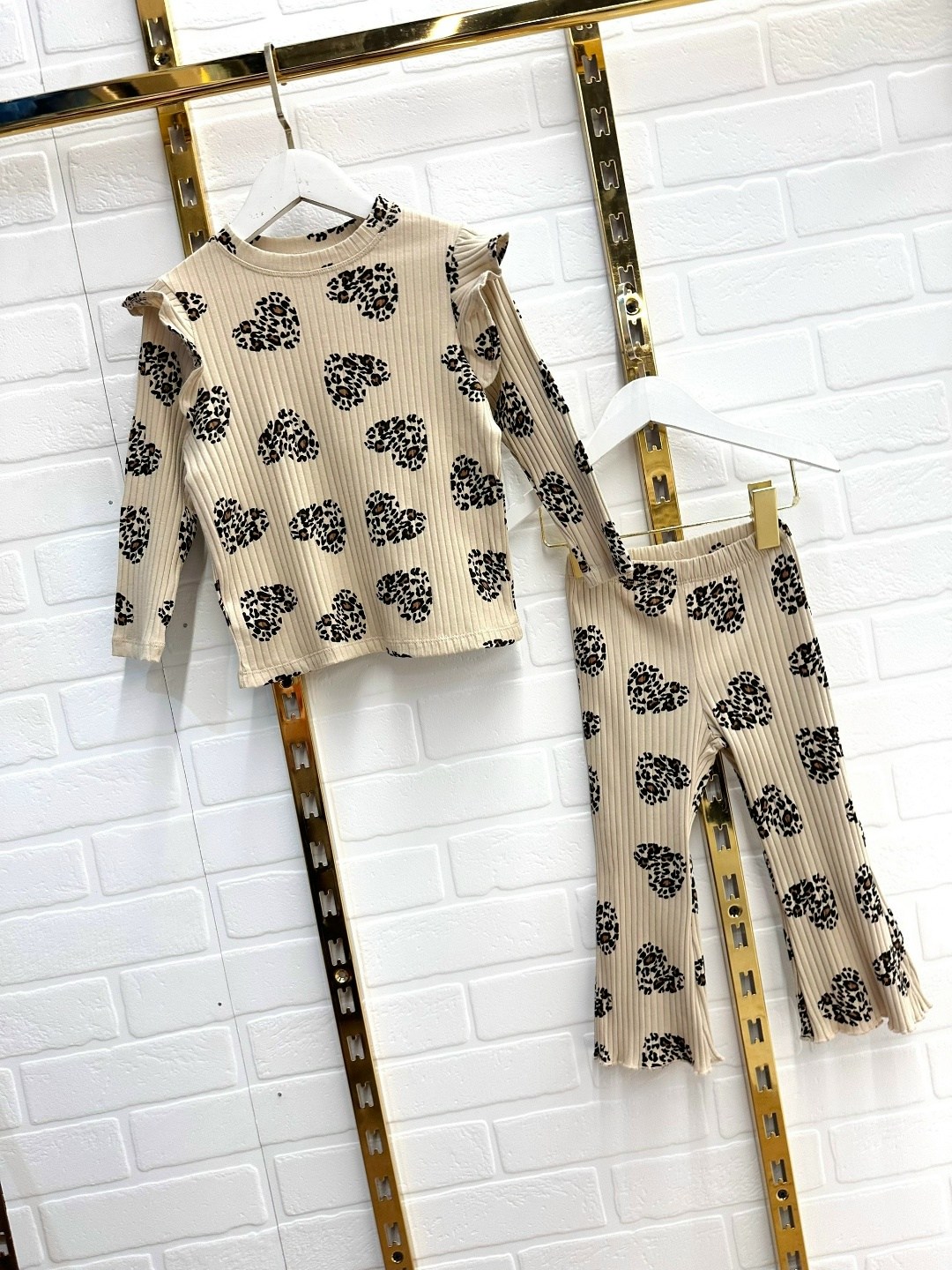 ребенок,костюм для девочек,стильные дети,детский костюм для девочки,мода для детей