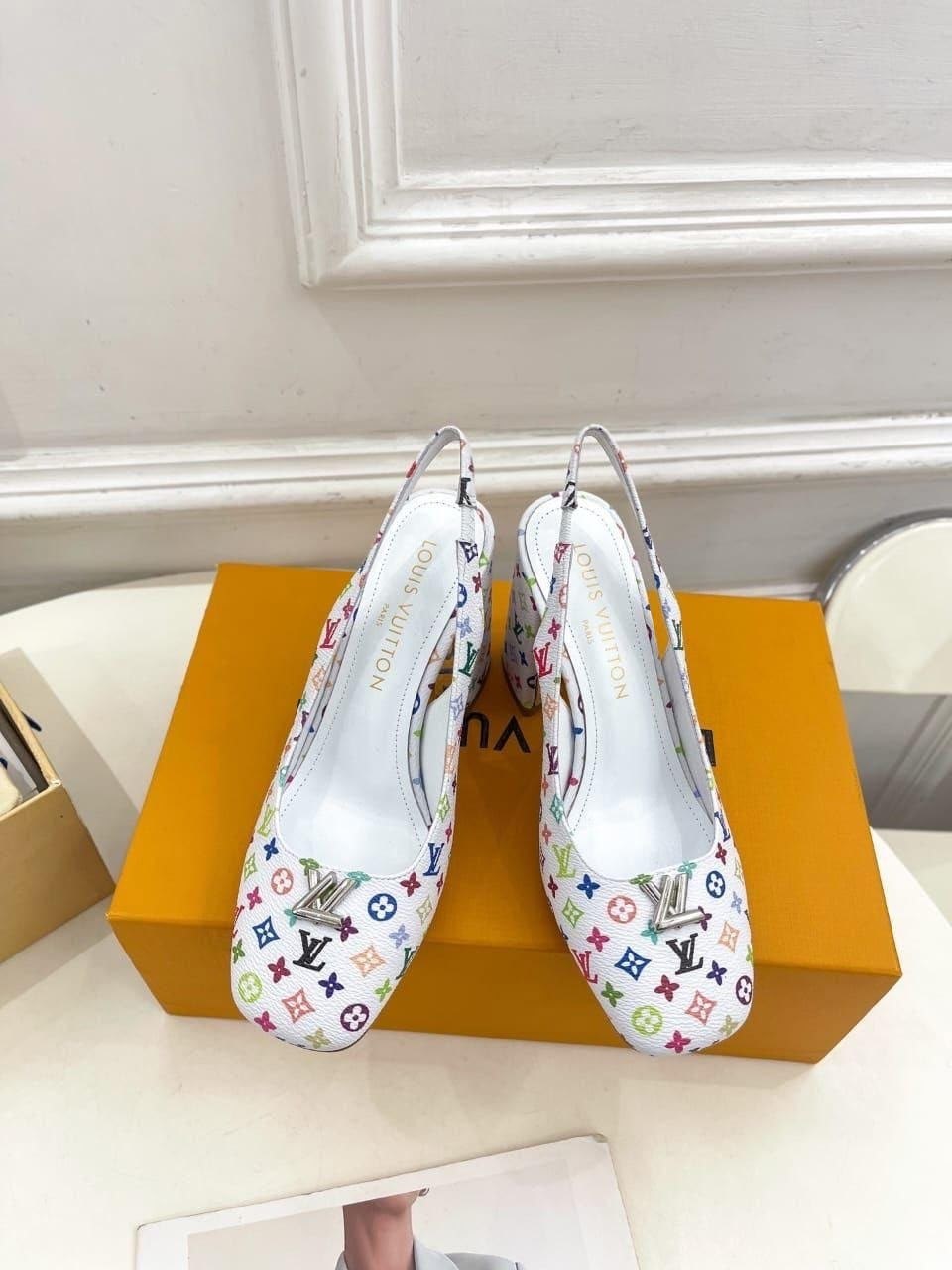 босоножки louis vuitton,louis vuitton туфли,,туфли louis vuitton с бантом сзади,туфли луи виттон