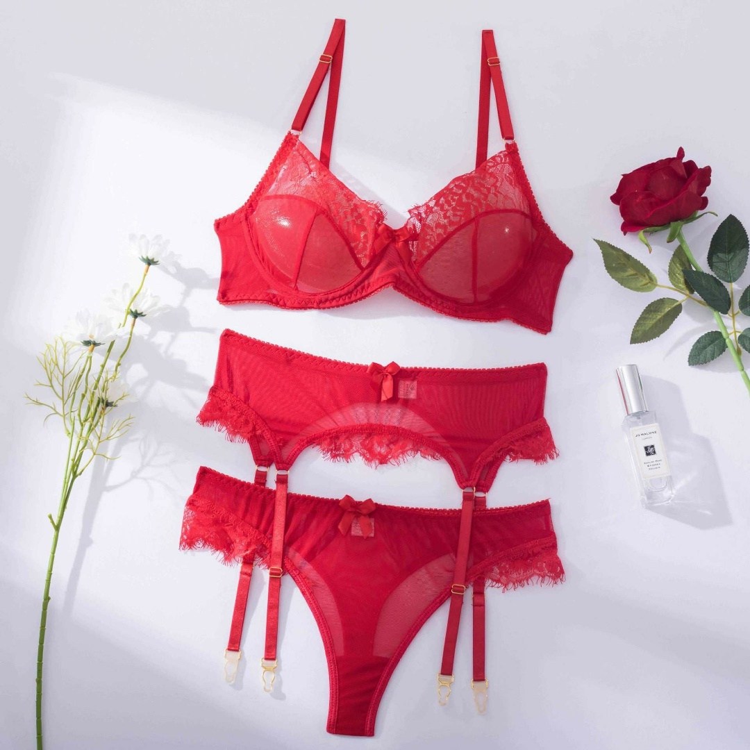 красивое женское нижнее белье,девушка,красивое красное женское белье,женское нижнее белье,эротическое белье