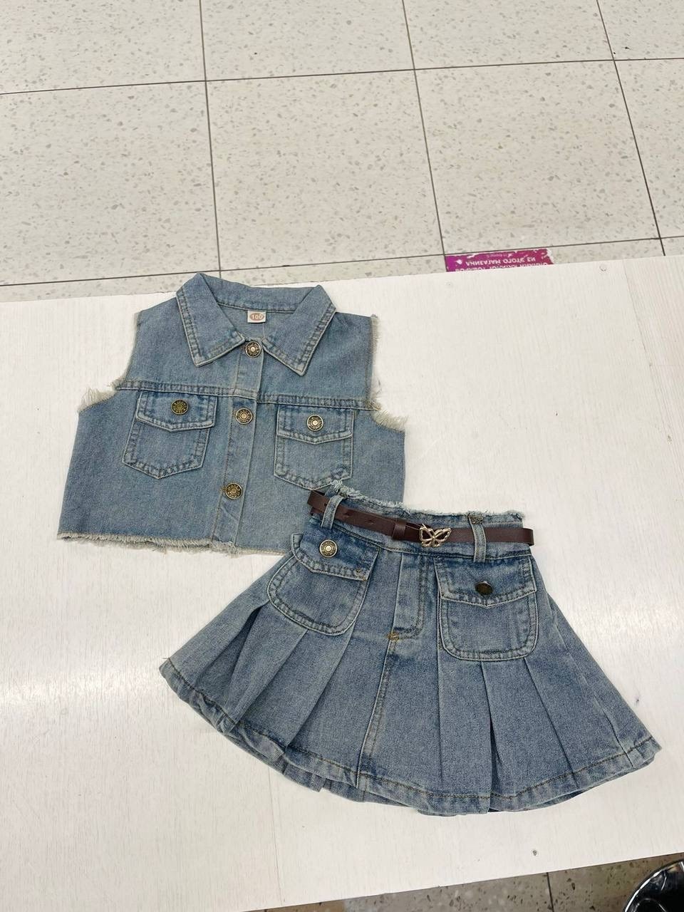 джинсовый костюм для девочки,комплект одежды для девочек,джинсовая жилетка детская,джинсовый жилет,джинсовая жилетка