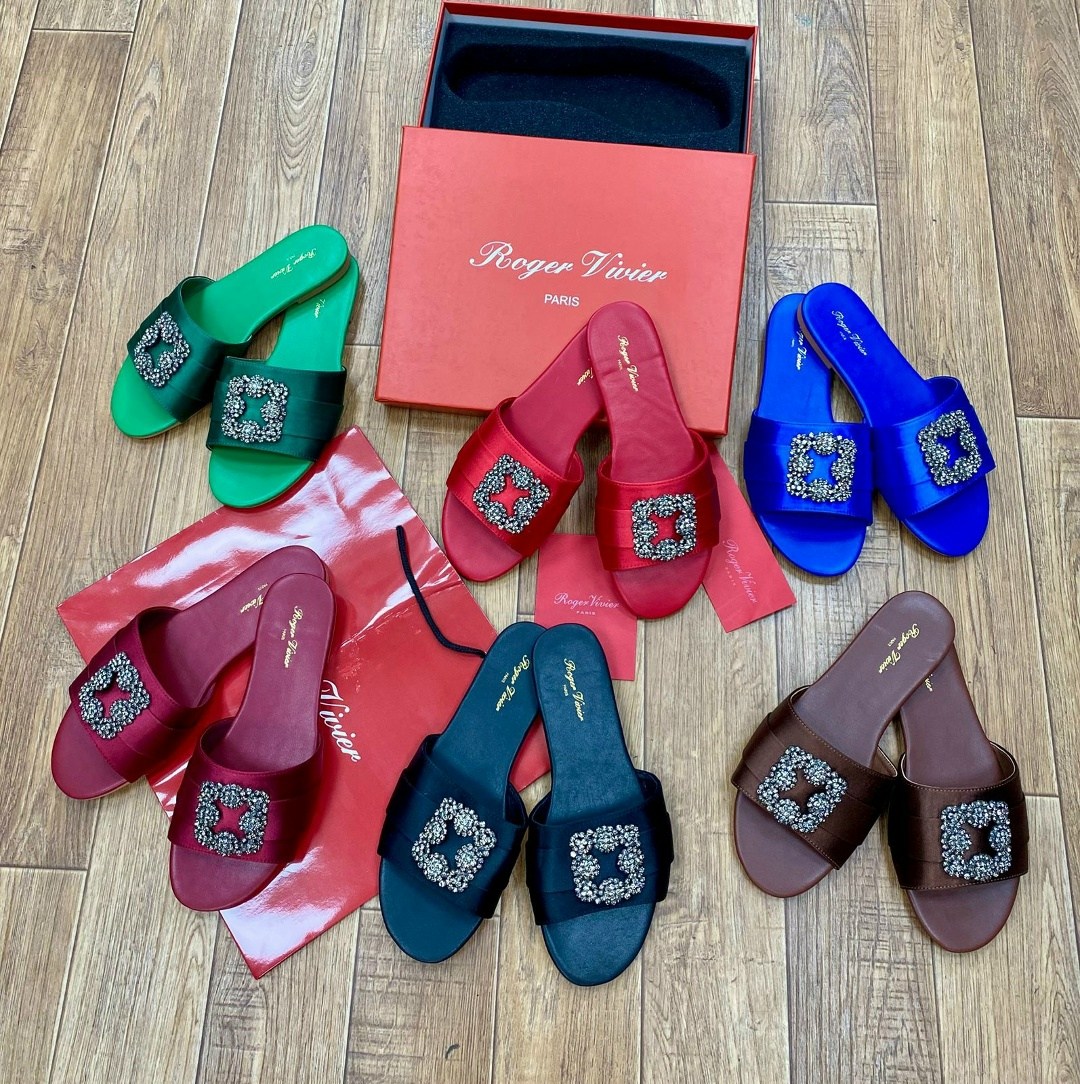 ,женские шлепанцы,женские тапочки,модные шлепанцы,тапки женские