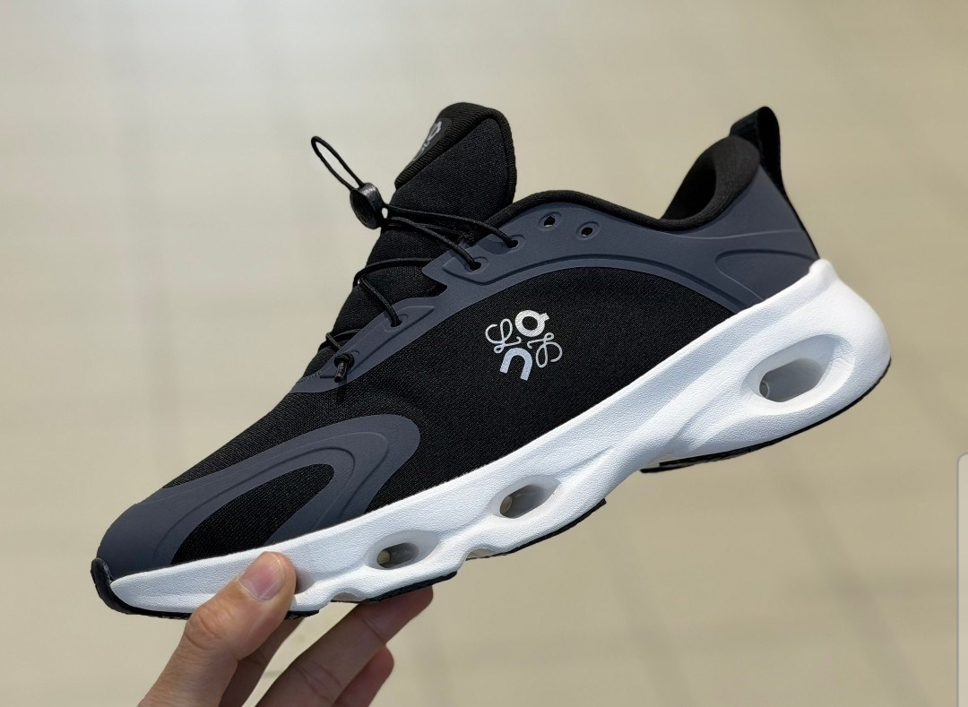 on cloud x loewe 9723 повседневная  кроссовки,кроссовки on loewe x wmns cloudtilt 2 черный,кроссовки on x loewe cloudtilt 2 men shoes,кроссовки loewe,on cloud x loewe 9847 повседневная  крос