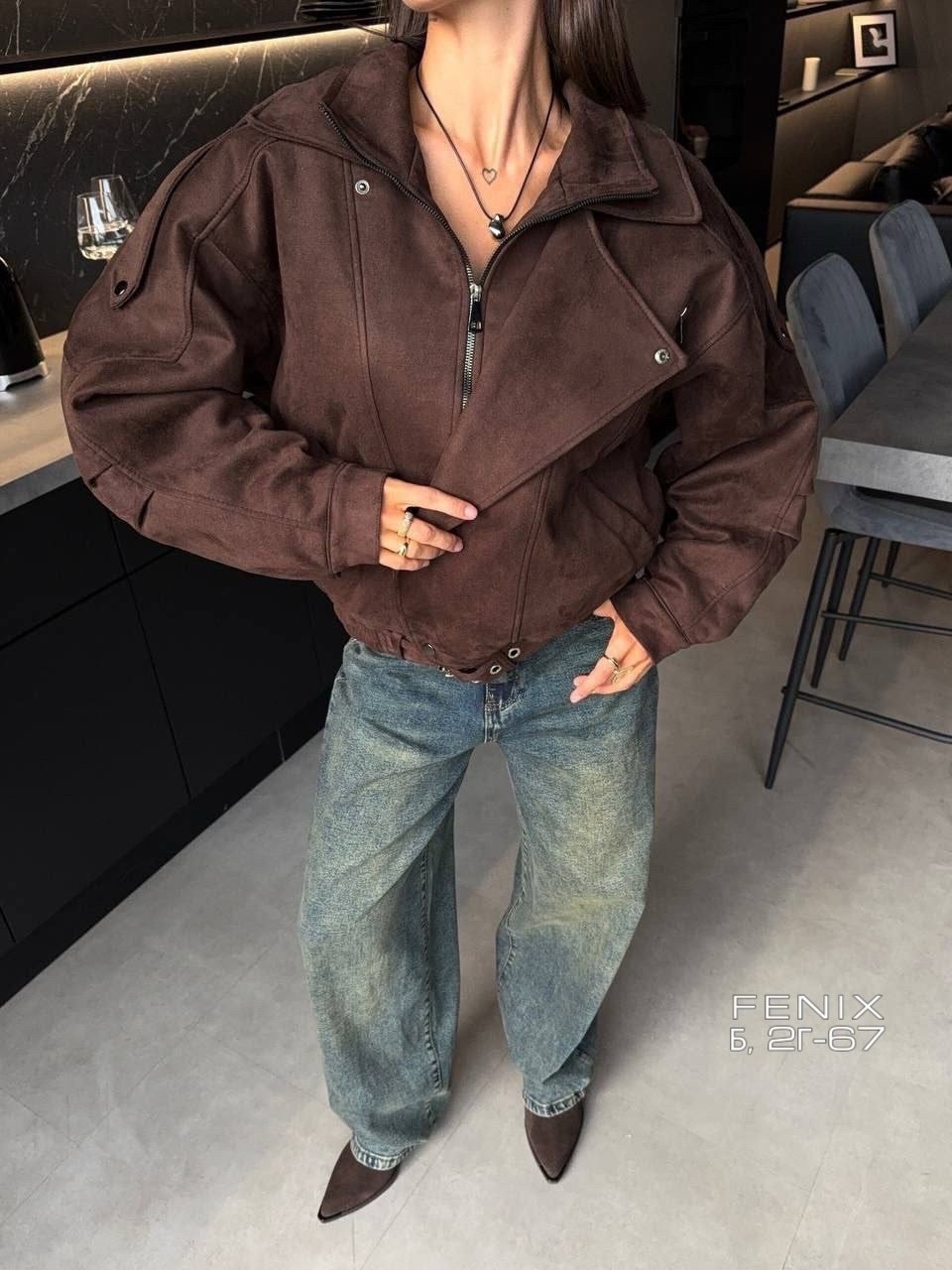 женская куртка бомбер из эко замши коричневого цвета,куртка замшевая,куртка замшевая женская,куртка из замши,трендовая куртка замшевая