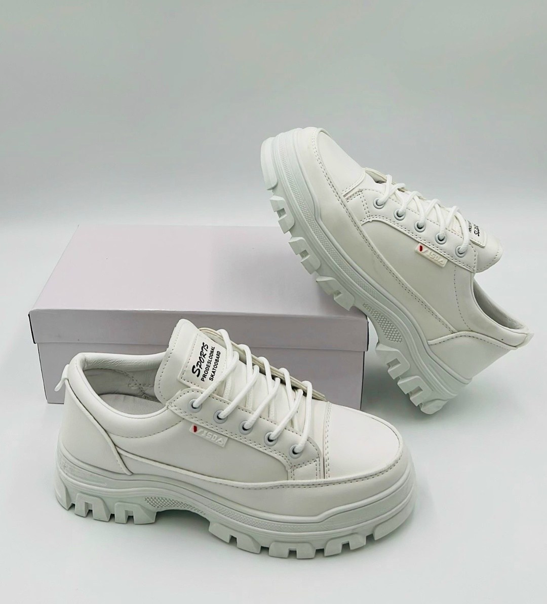 ,кроссовки женскиe,женская ,белые женские кроссовки,кроссовки белая