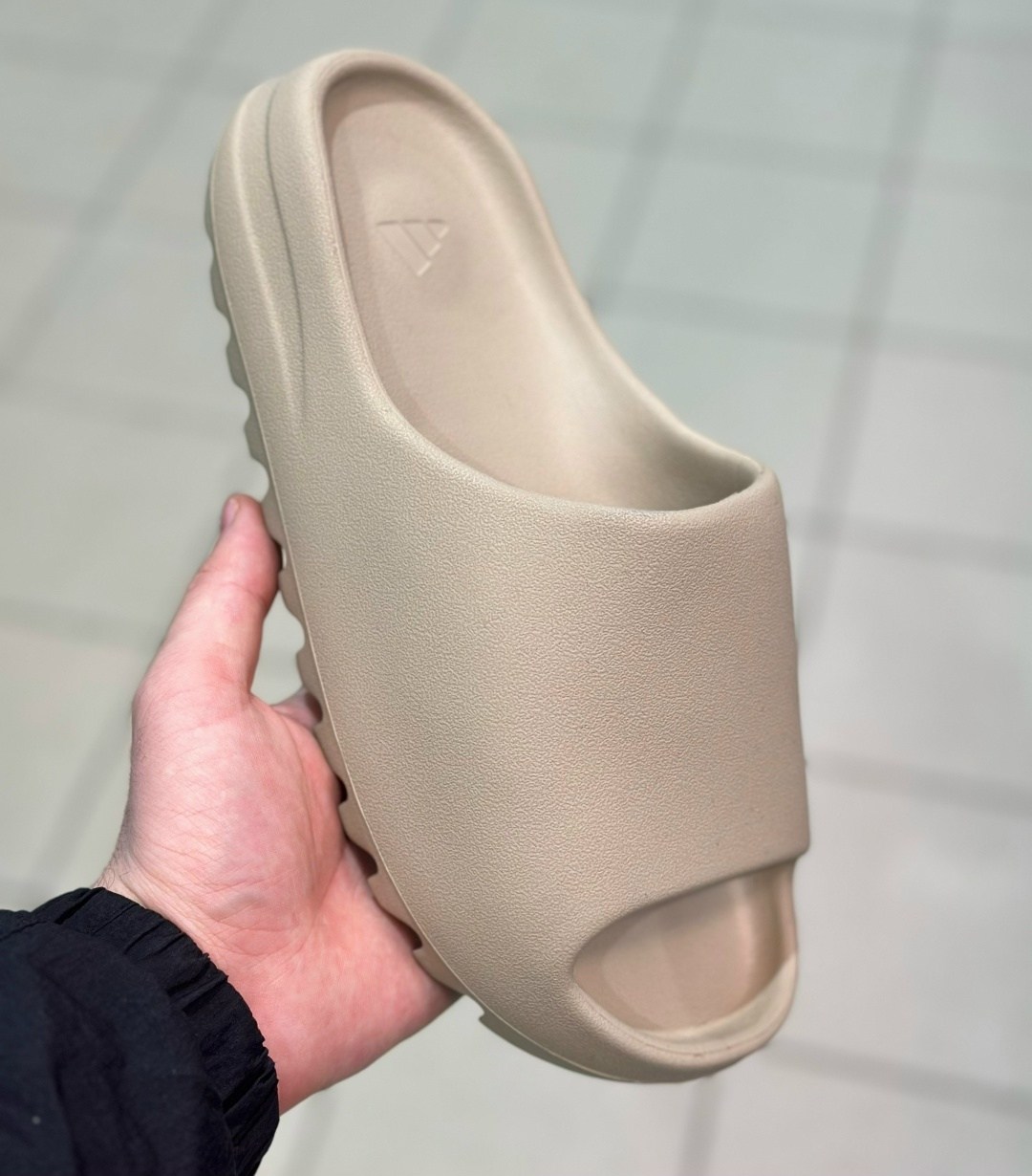 adidas yeezy slide glow green,adidas yeezy slide,шлепанцы adidas yeezy slide,yeezy adidas yeezy slide glow green,yeezy slides