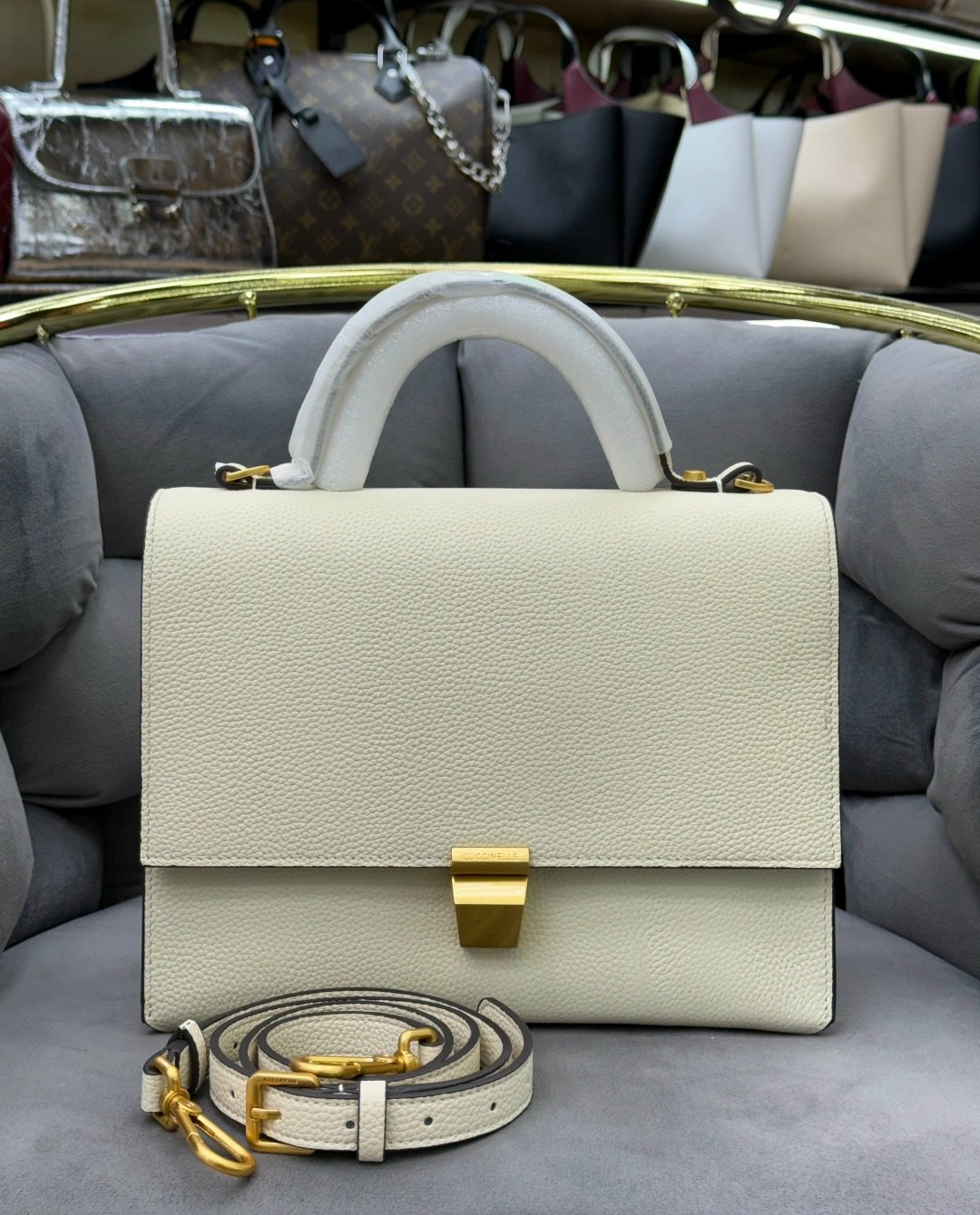 coccinelle сумка на плечо,сумка,женская сумка,сумка классическая,сумка модная