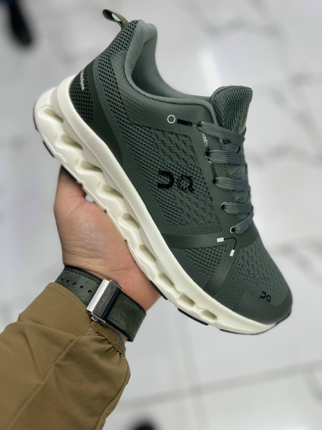 кроссовки on cloudrunner 2 цвет eclipse black,кроссовки,,мужские кроссовки,спортивные кроссовки