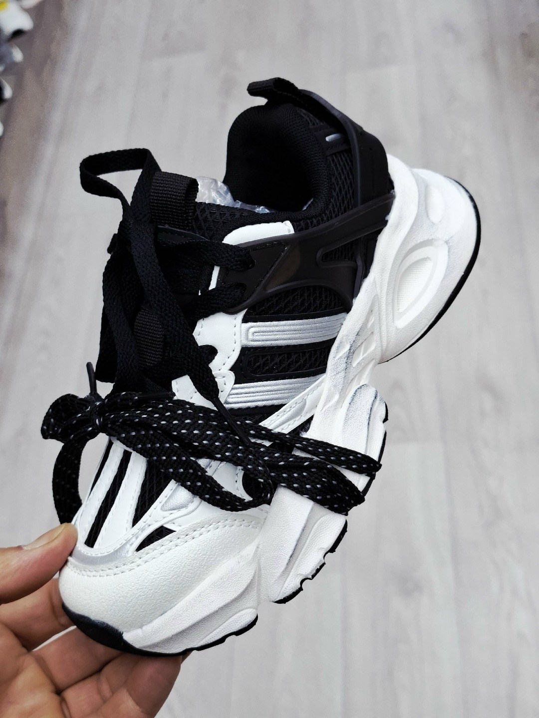 adidas xl runner кроссовки для бега с низкой грудью,кроссовки женские balenciaga,кроссовки женские в стиле adidas adidas xlg runner deluxe,,баленсиага кроссовки женские