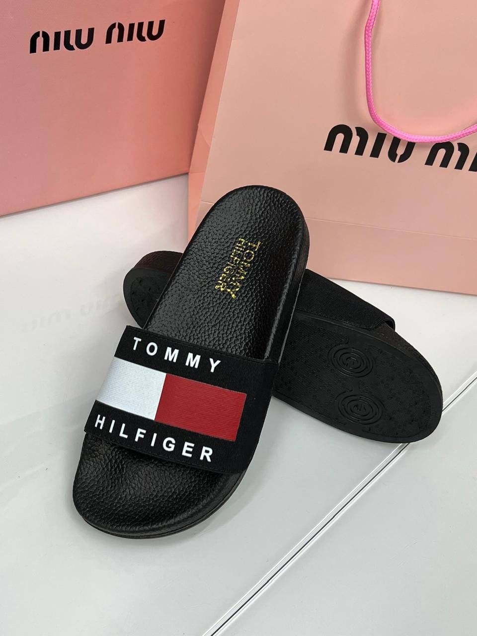 сланцы томми хилфигер мужские,шлепанцы томми хилфигер,шлепанцы tommy hilfiger,тапочки томми хилфигер,тапки томми хилфигер мужские