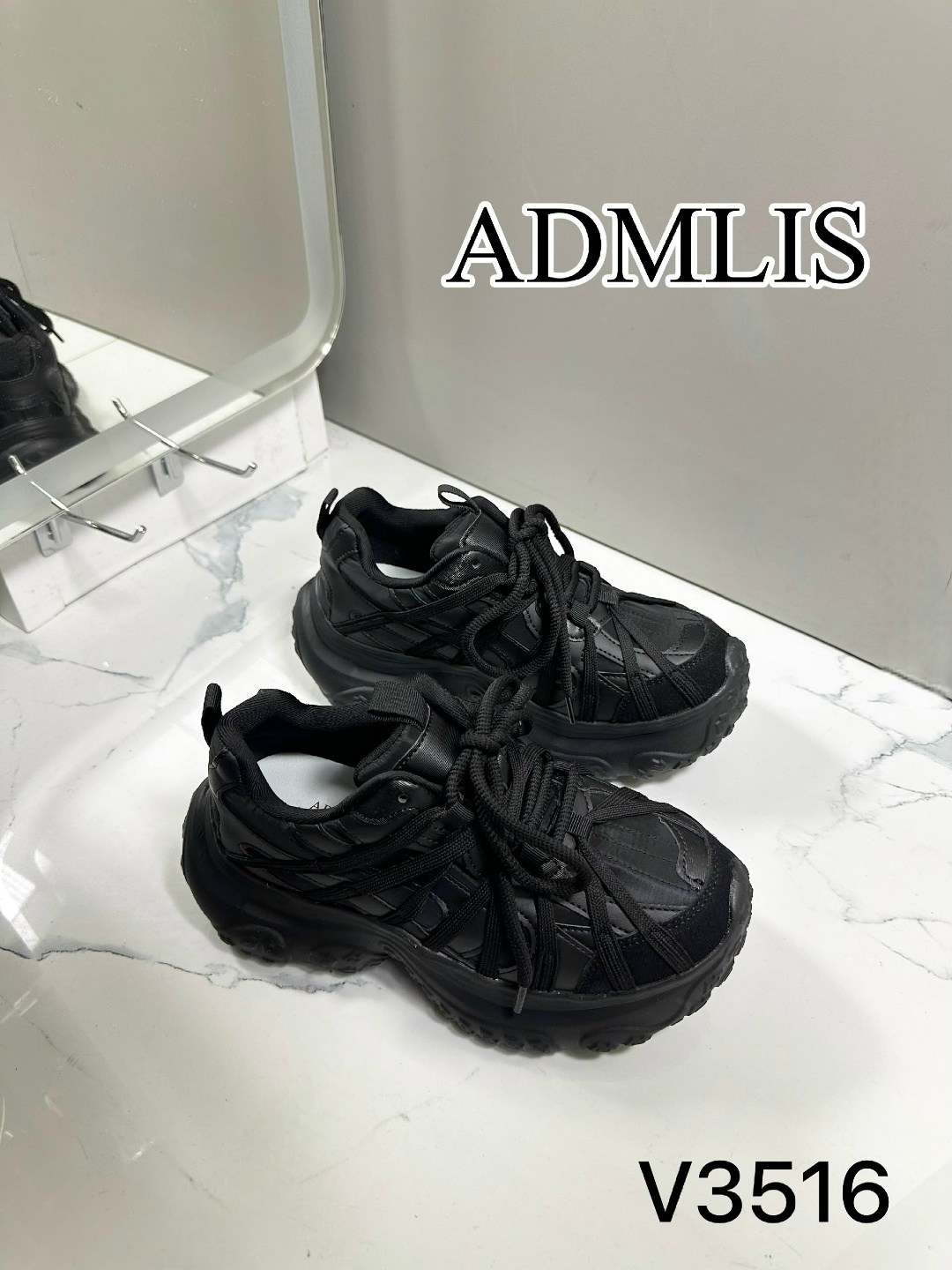 кроссовки женские,массивные кроссовки,женские массивные кроссовки,черные кроссовки,