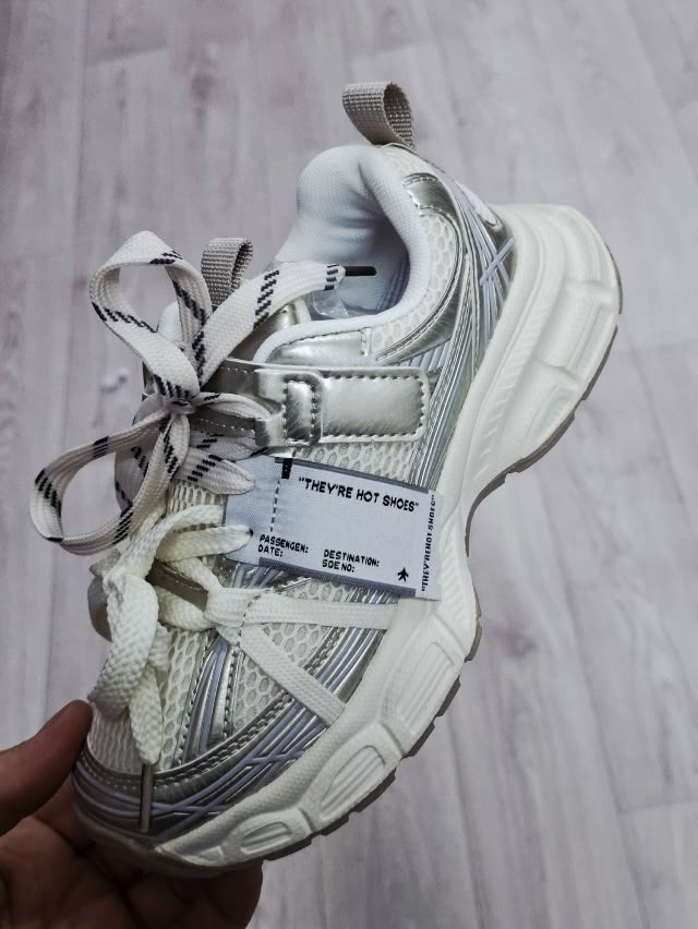 кроссовки balenciaga,кроссовки 3xl balenciaga черный,женские кроссовки в стиле balenciaga 3xl,женские кроссовки balenciaga 3xl black white premium,