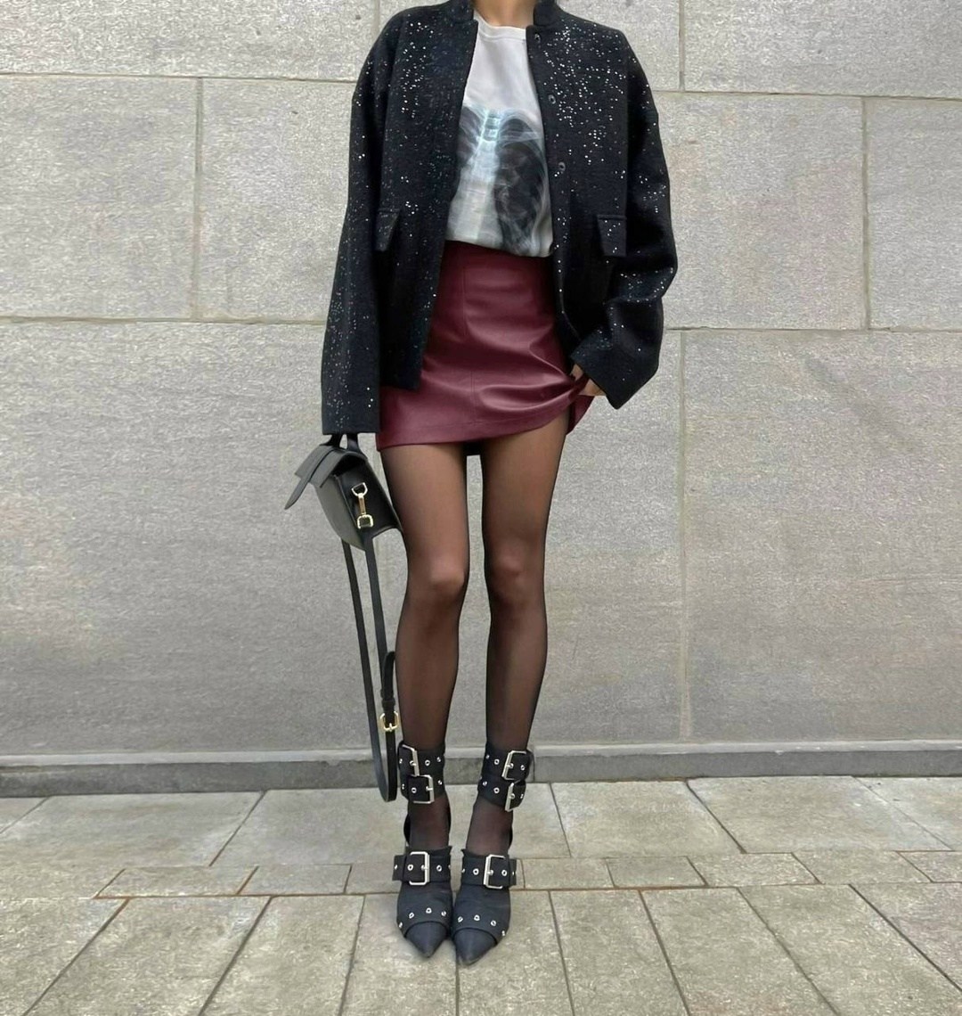 кожаная юбка,бордовая юбка,стильная юбка,бордовая кожаная юбка