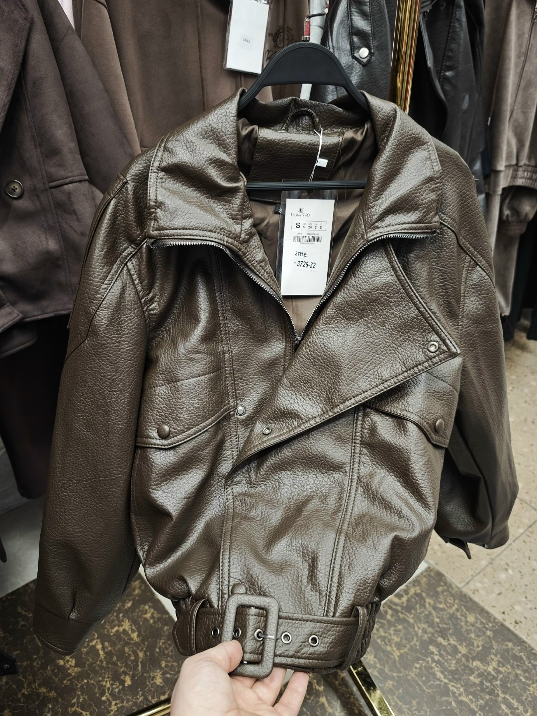 косуха кожаная куртка оверсайз saint shine,кожаная куртка yves saint laurent,кожаная куртка,куртка,короткая куртка из искусственной кожи