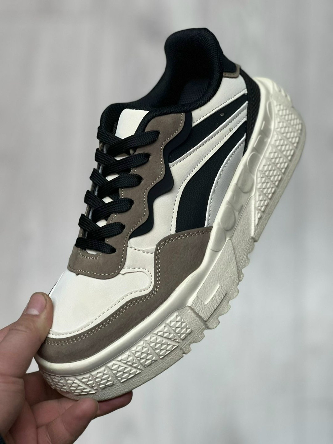 женские кроссовки,,модные кроссовки,кроссовки женские весна,кроссовки женские модные