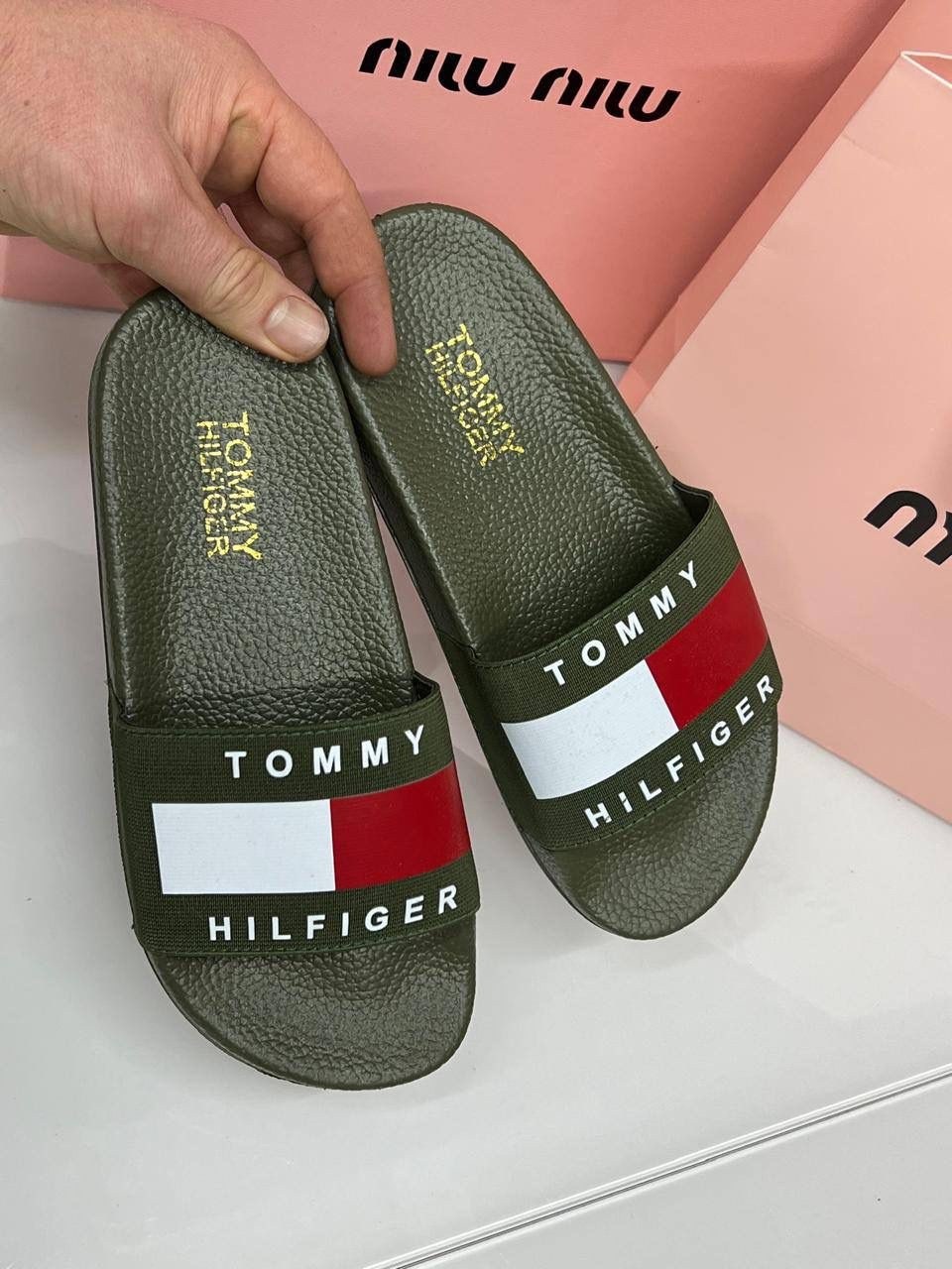 сланцы томми хилфигер мужские,шлепанцы томми хилфигер,шлепанцы tommy hilfiger,тапочки томми хилфигер,тапки томми хилфигер мужские