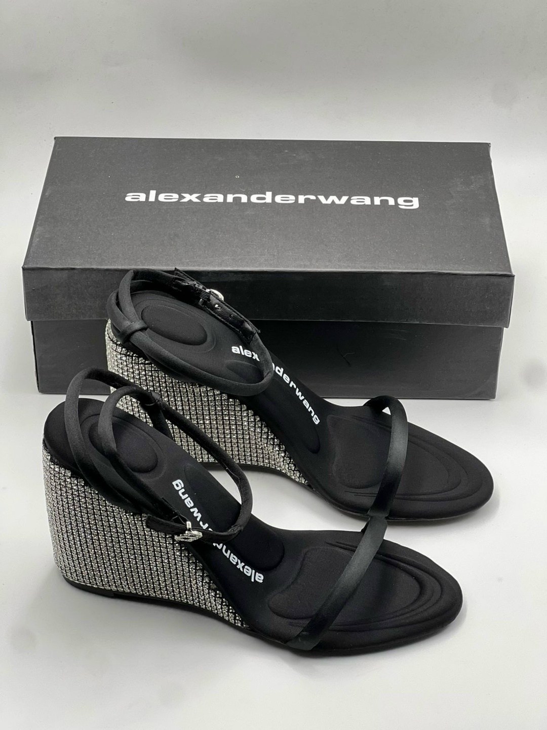 босоножки alexander wang,,босоножки женские,босоножки на каблуках,босоножки с ремешками