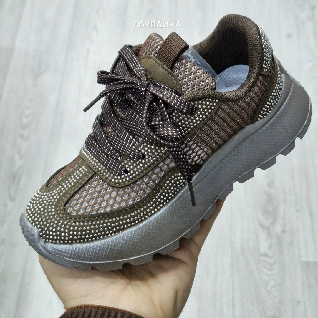 ,женские кроссовки,спортивная , женская,спортивные кроссовки