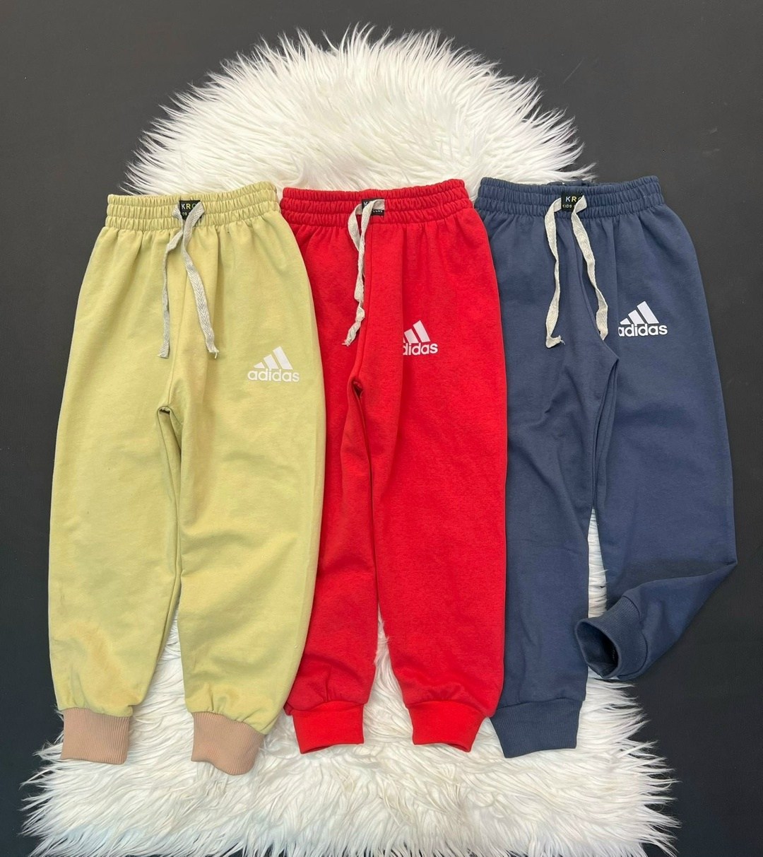 спортивные штаны adidas,брюки спортивные adidas,спортивные штаны,брюки спортивные,штаны спортивные для мальчика