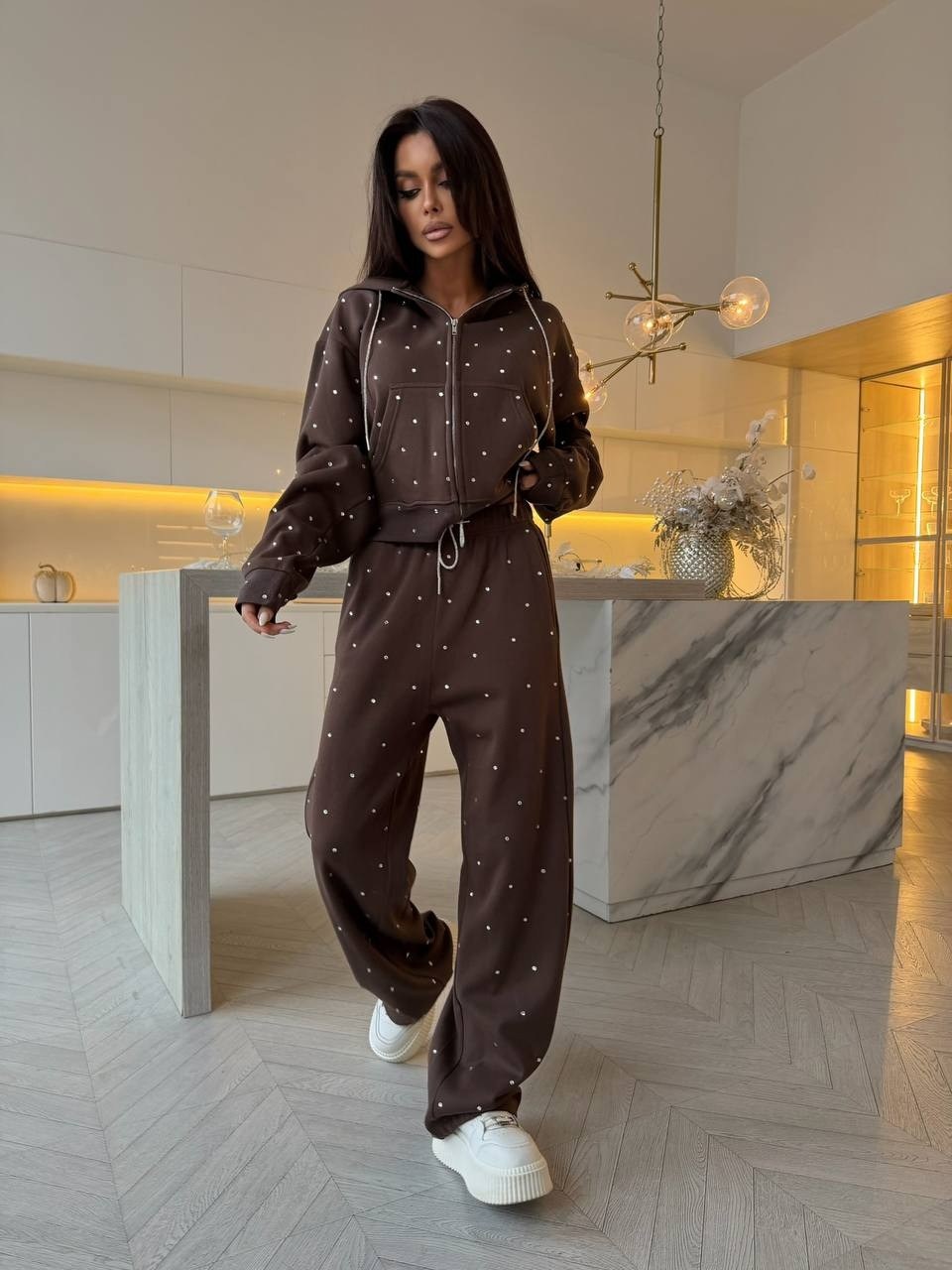 стильные костюмы,костюм спортивный,спортивный костюм женский на флисе,женский костюм,женский спортивный костюм со стразами