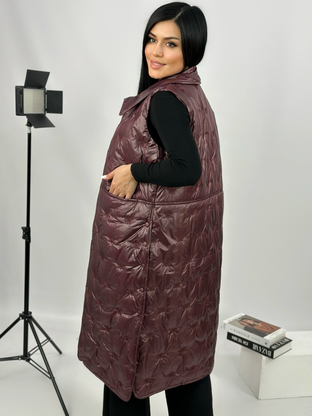 теплый жилет,жилетка на синтепоне,жилет утепленный женский,жилетка женская,жилетка длинная