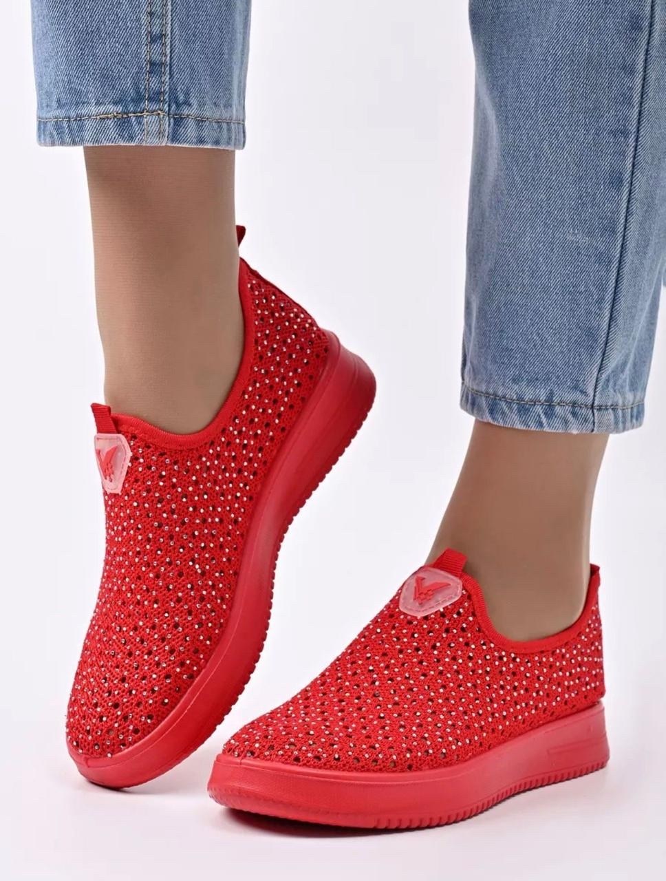 ,женские слипоны,слипоны женские красные,женские кроссовки,слипоны кроссовки