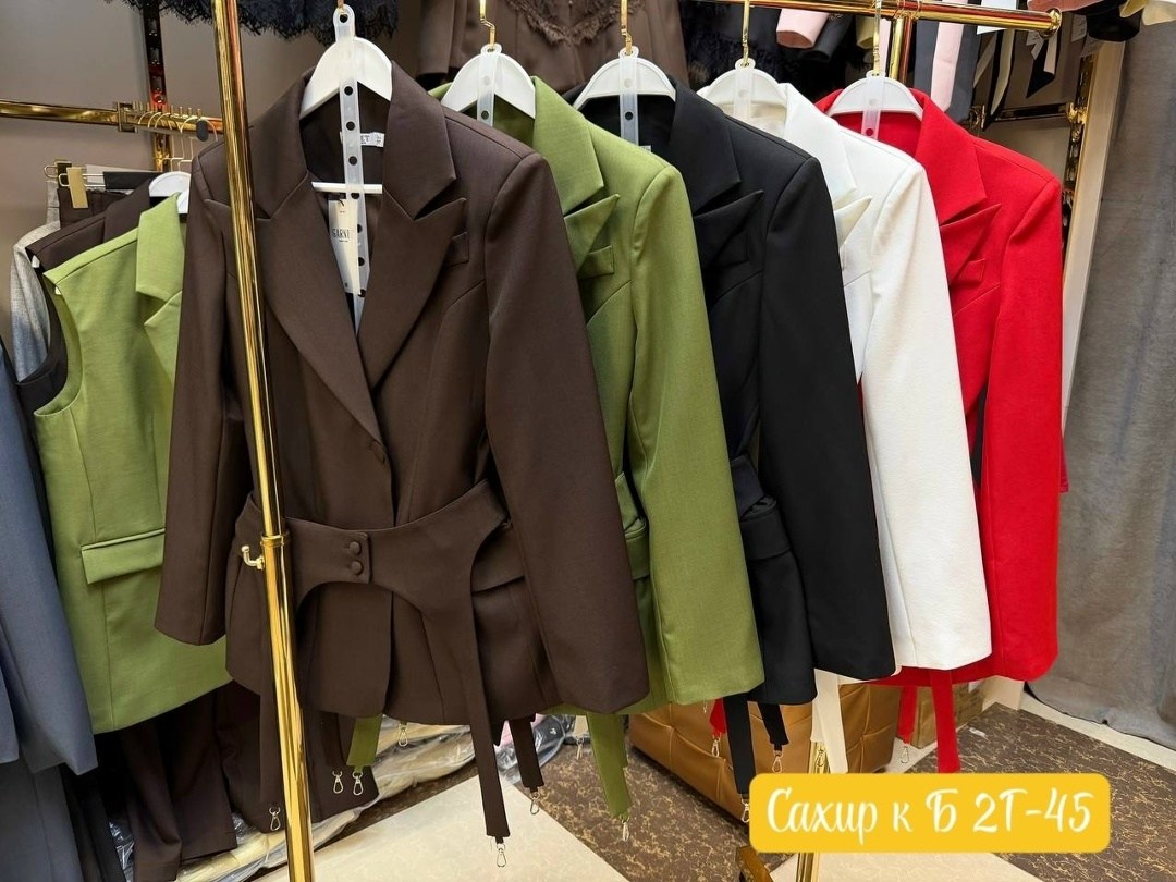 жакет,красный пиджак женский,женские жакеты,жакет с баской,пиджак