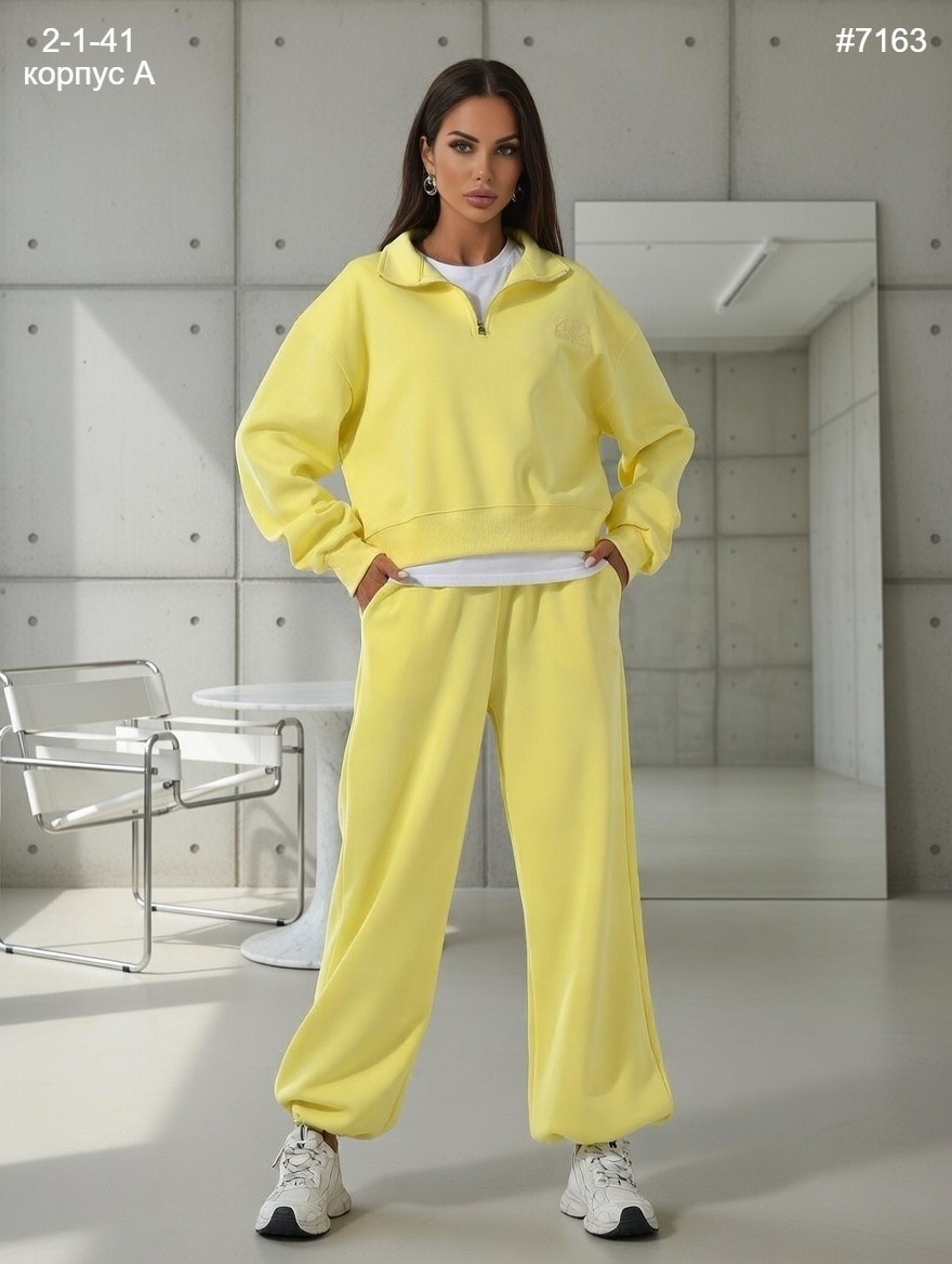 спортивные костюм,стильные костюмы,костюм жен,костюм женский спортивный,костюм желтый