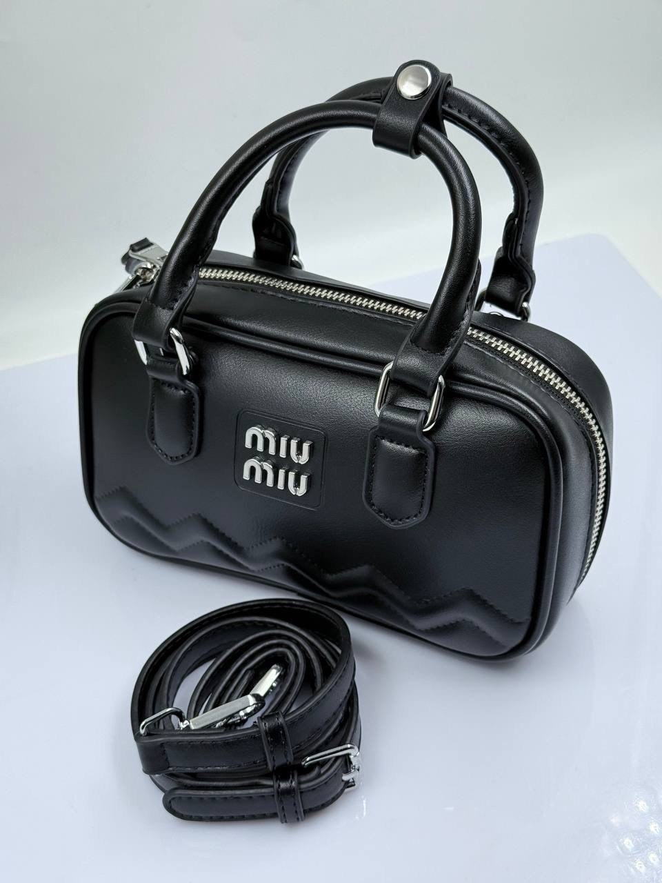 сумка мини через плечо miu miu,сумка miu miu,женская сумка miu miu,сумка миу миу,miu стеганая мини-сумка arcadie черный