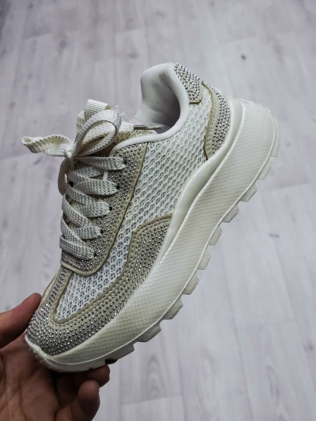 кроссовки женскиe,кроссовки,кроссовки стильные,кроссовки дизайнерские,повседневные кроссовки