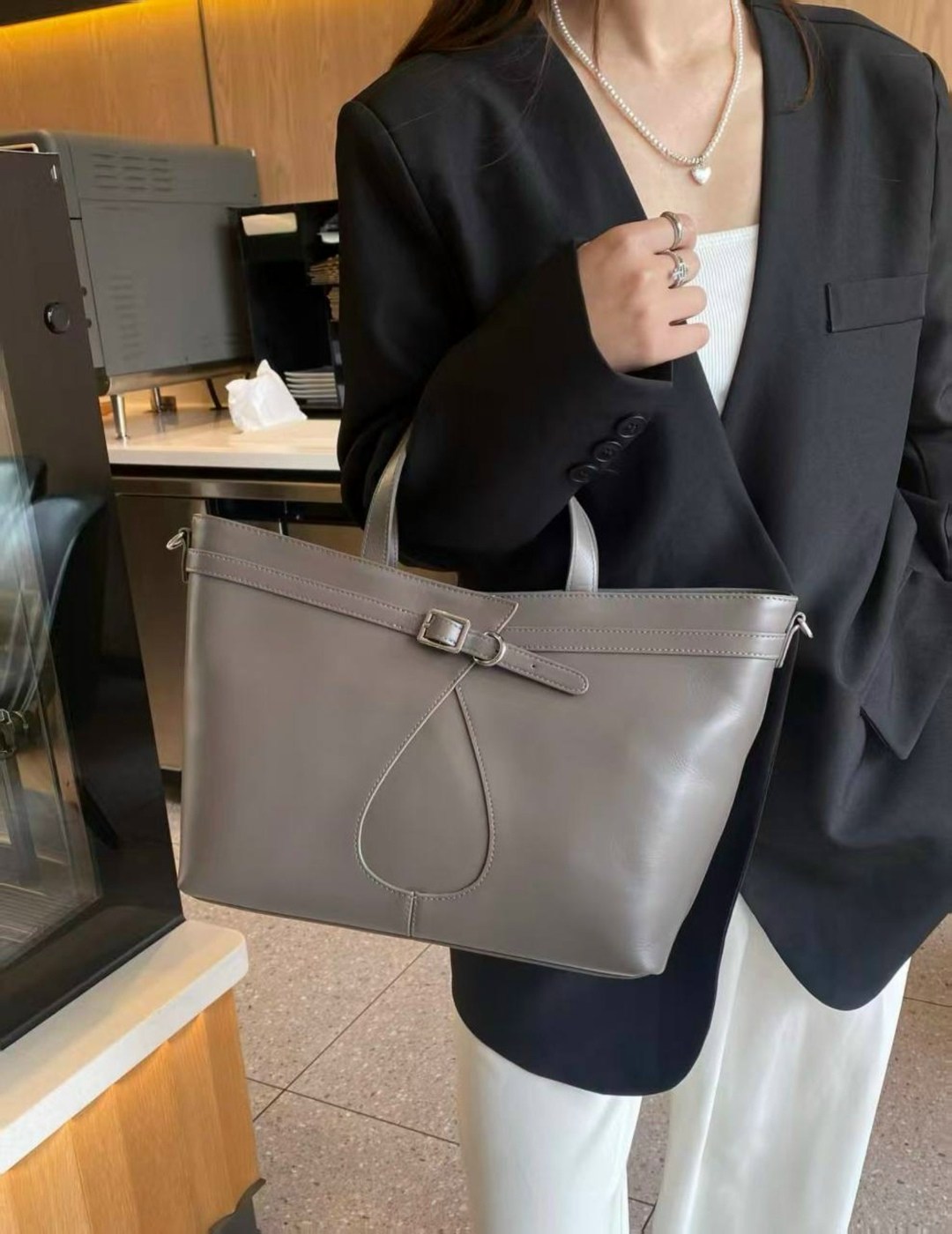 сумка женская,сумка модная,черная сумка женская,большая сумка,женская сумка большая