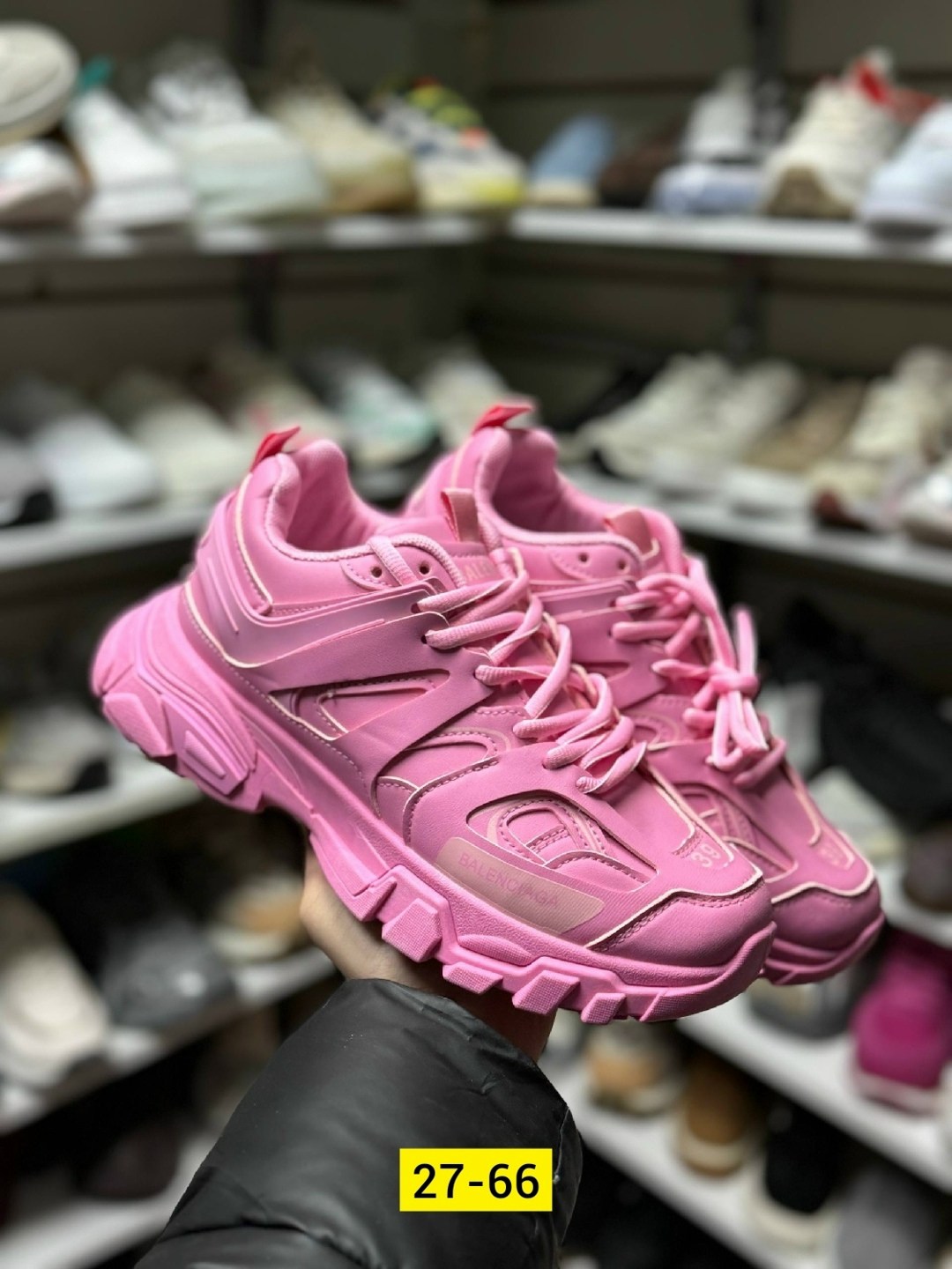 женские кроссовки balenciaga,баленсиага кроссовки розовые,женские кроссовки,розовые кроссовки,женские кроссовки balenciaga track trainer pink