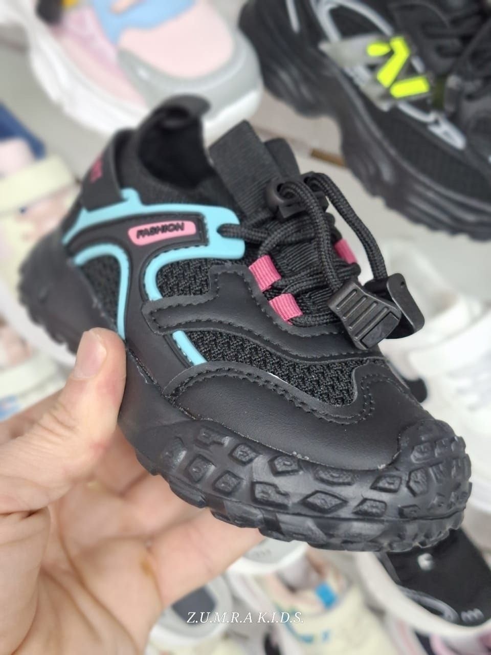 детские кроссовки,кроссовки,кроссовки для девочек,крутые детские кроссовки,кроссовки для малыша