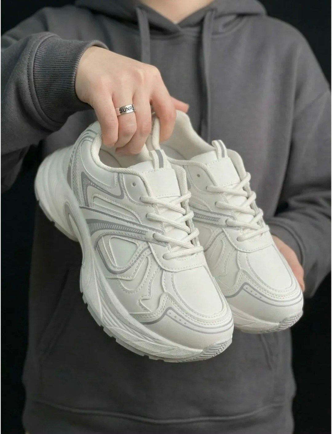 кроссовки,кроссовки женские,широкие кроссовки,кроссовки модные,белые кроссовки