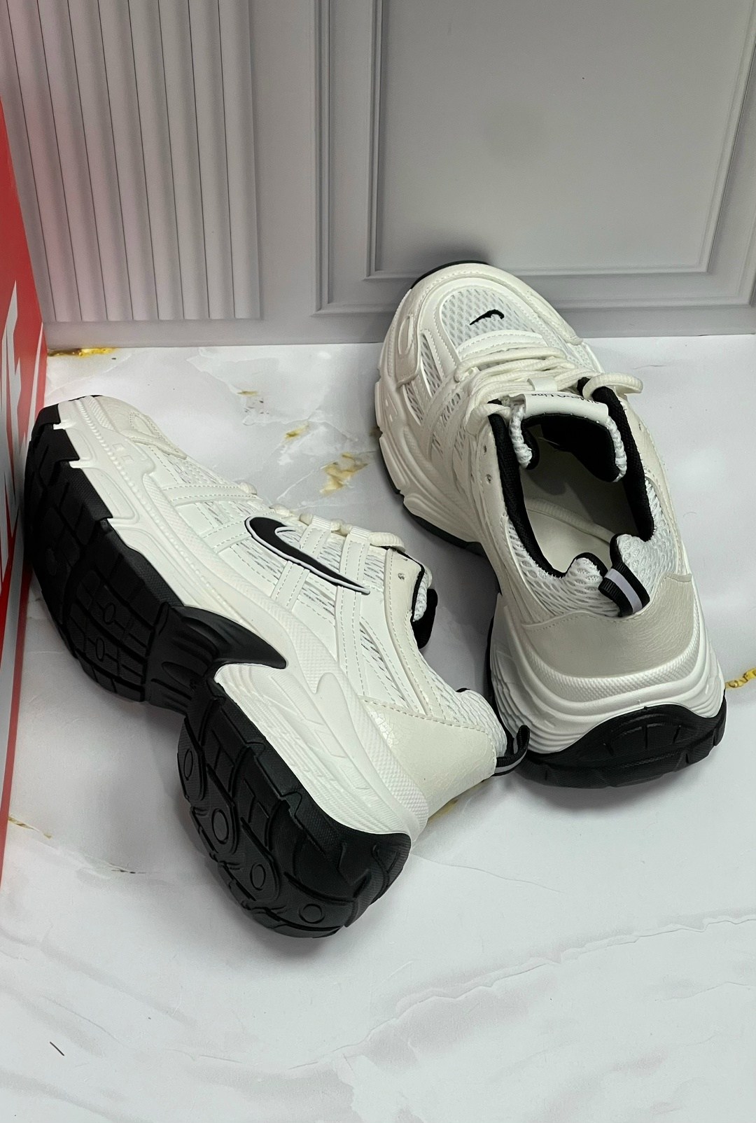 кроссовки nike,кроссовки женские,мужская  кроссовки,,стильные кроссовки