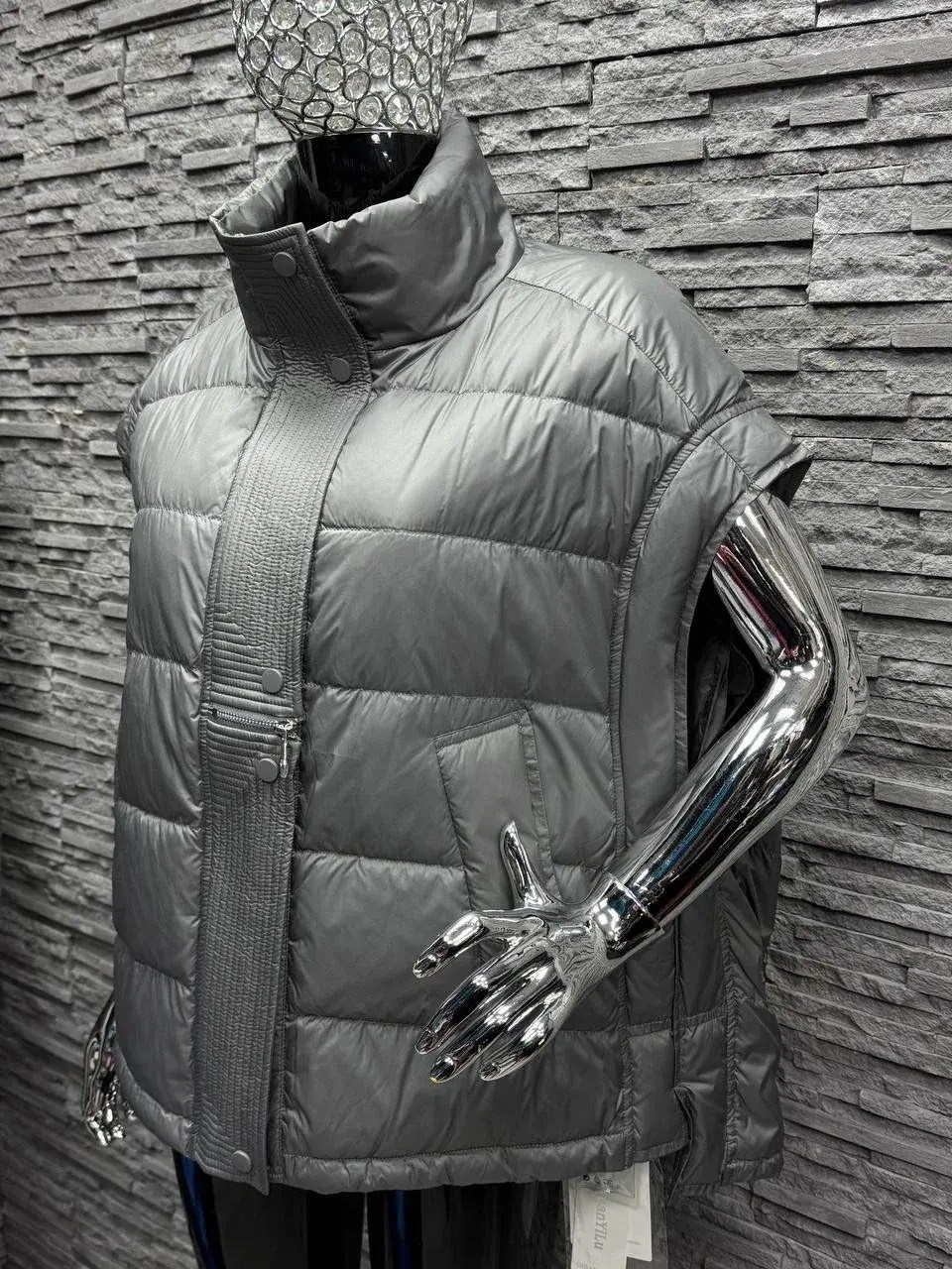 пуховой жилет,теплый жилет,жилет женский,жилетка женская,жилет для женщин