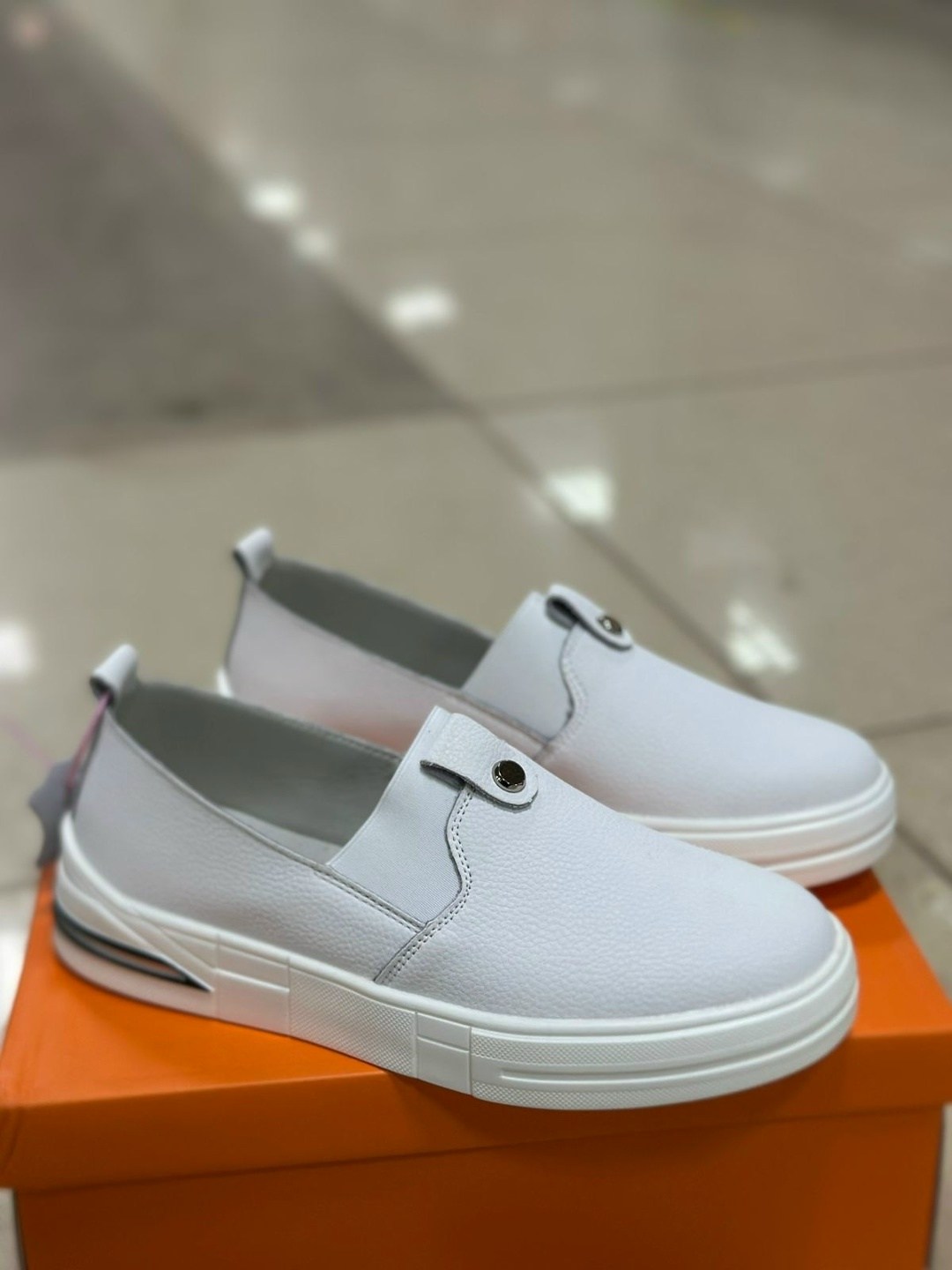 ,слипоны женские,слипоны женские белые летние кожаные,женская ,белые слипоны