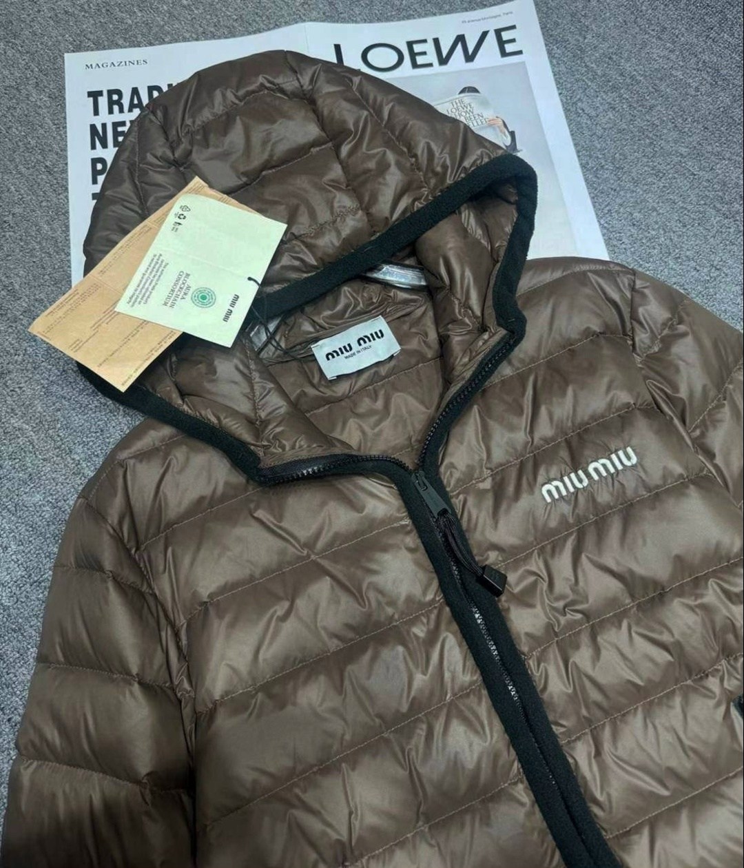 женский короткий пуховик miu miu черный,куртка miu miu женская,куртка miu miu,пуховик miu miu,пуховик miu miu женский