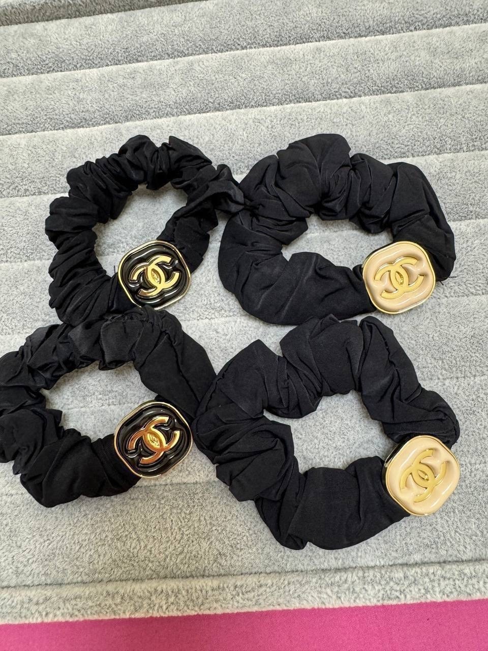 резинка для волос chanel,резинка для волос,резинка для волос шанель,аксессуары для женщин,резинка для волос аксессуар