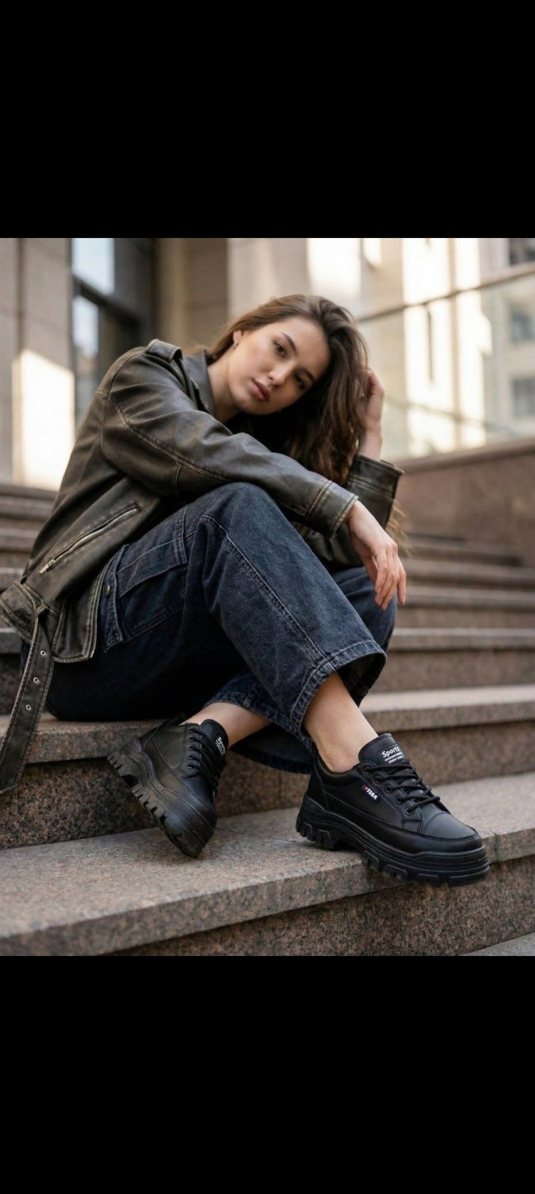 ,обуви,кожаные кроссовки,спортивная ,кожаная