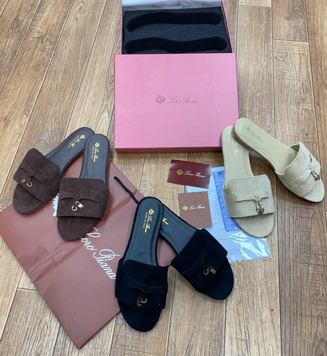 ,шлепанцы женские,шлепки женские,loro piana шлепки,модные тапочки