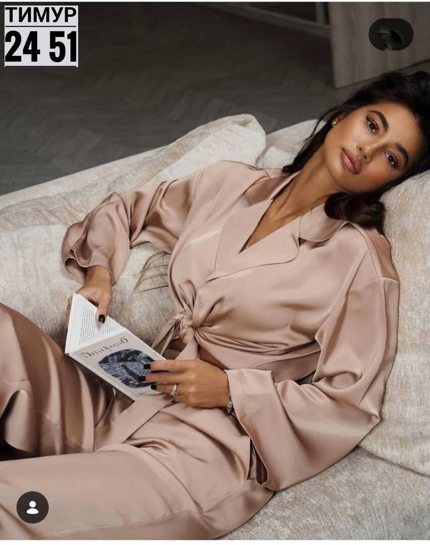 атласный костюм женский,шелковый домашний костюм в пижамном стиле,шелковый костюм в пижамном стиле,брючный атласный костюм,атласный костюм