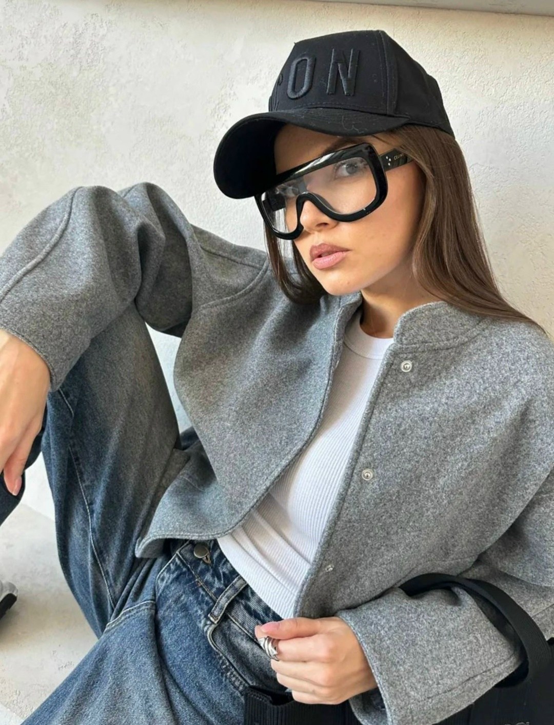 бомбер куртка оверсайз драповая kira clo,бомбер женский оверсайз,бомбер драповый оверсайз vizual,бомбер из кашемира женский оверсайз,бомбер куртка оверсайз драповая демисезонная emse