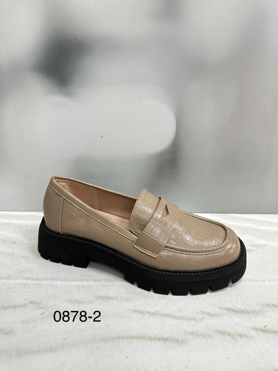 женские лоферы,,бежевые лоферы,туфли женские лоферы, женская