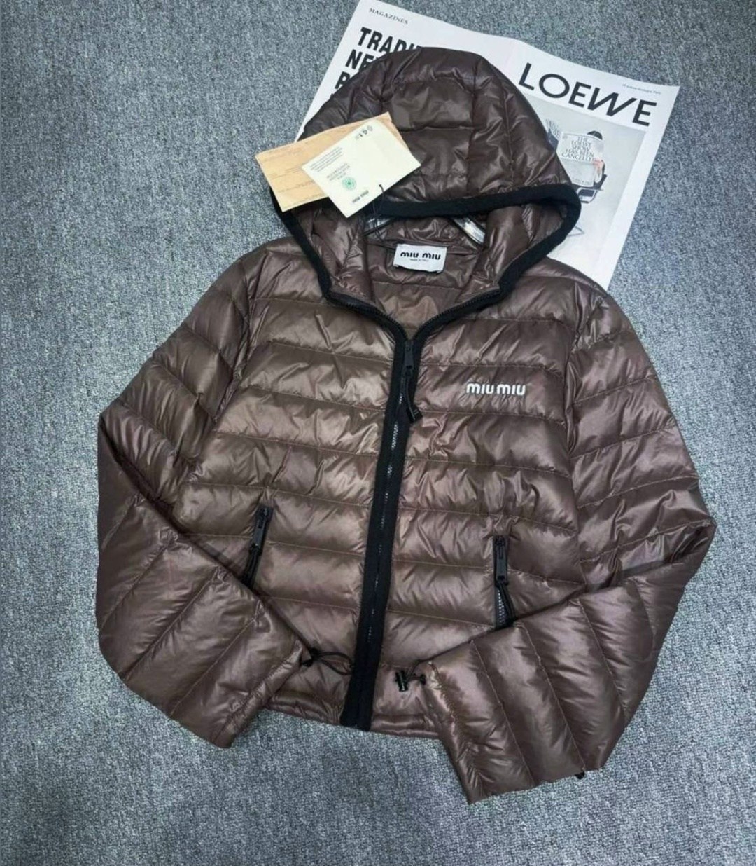 женский короткий пуховик miu miu черный,куртка miu miu женская,куртка miu miu,пуховик miu miu,пуховик miu miu женский