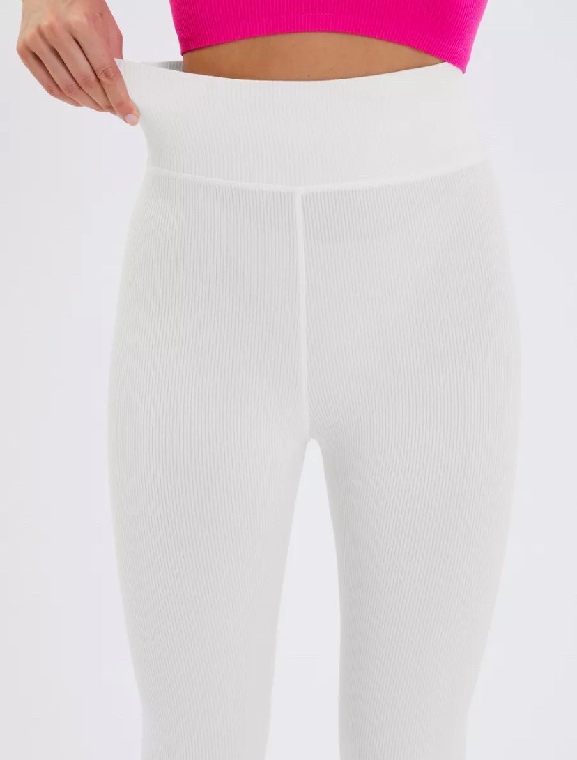 легинсы женские,спортивные женские легинсы,легинсы спортивные,женские спортивные леггинсы,легинсы