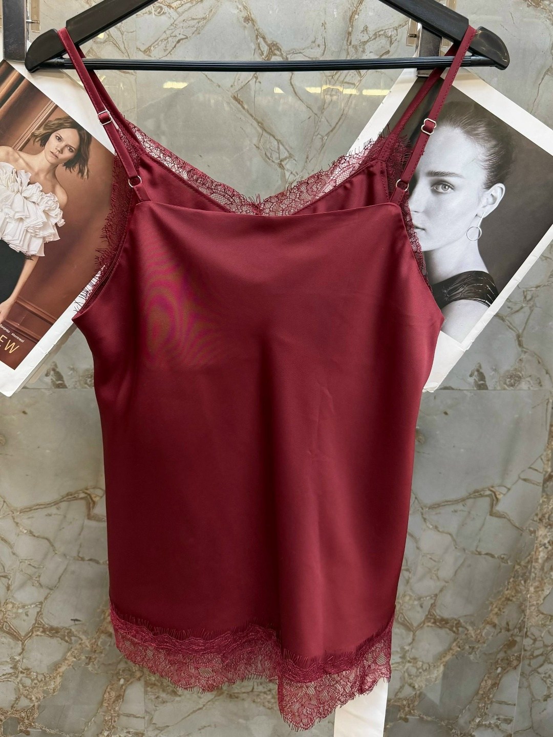 топ с кружевом,топ с кружевом бордовый,топ кружевной женский,топ атласный с кружевом,одежда с кружевом