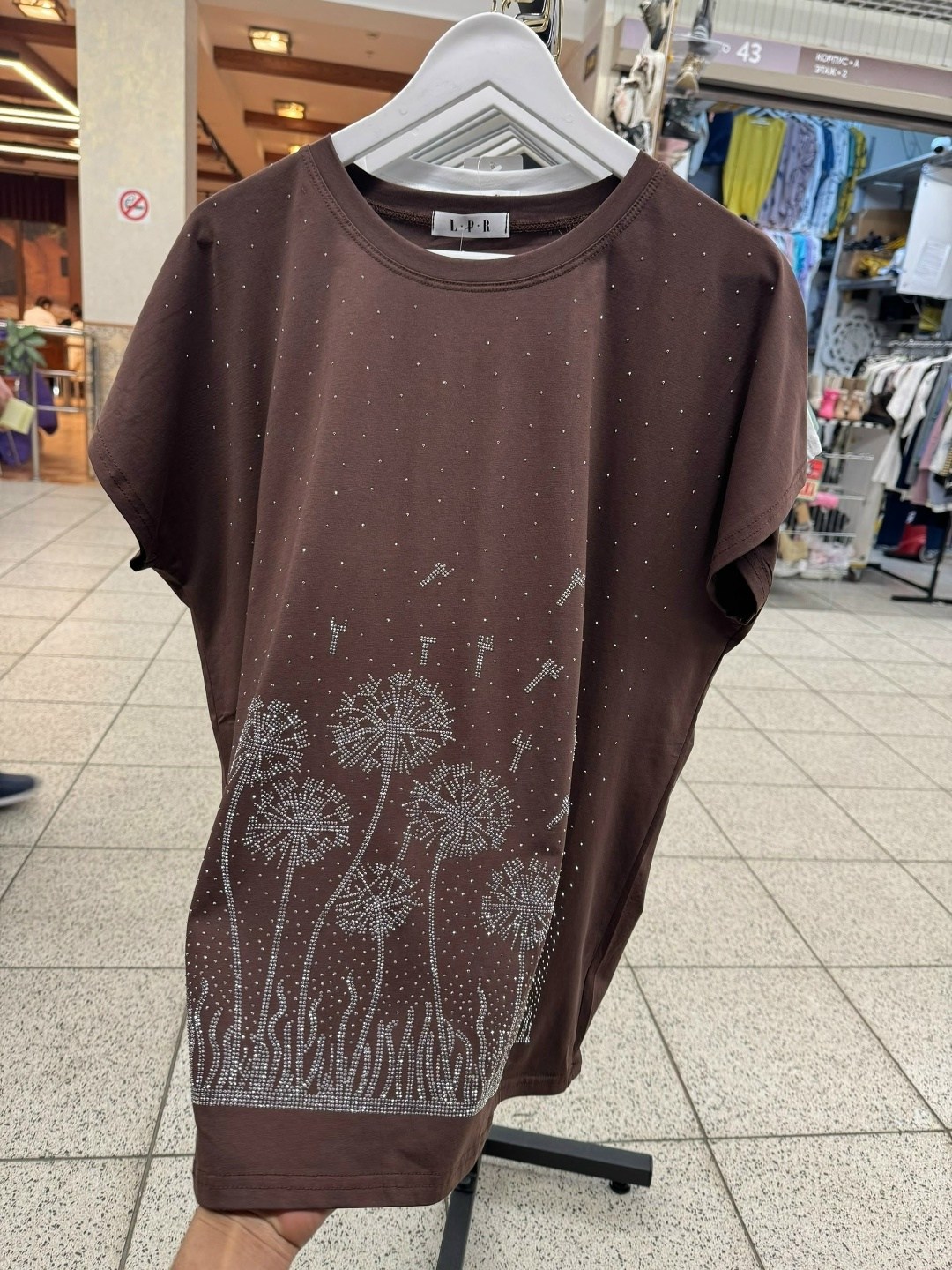 футболки женская,футболки женские больших размеров,футболке,футболка женская оверсайз со стразами,футболки женские модные