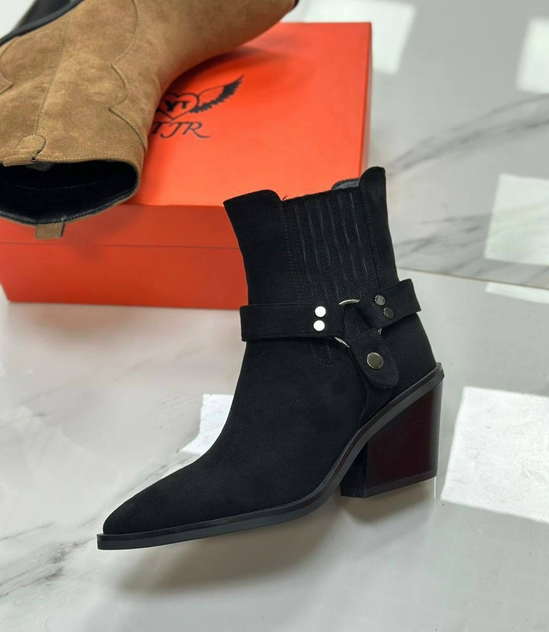 ,зимние классические женские ботинки челси из коровьей замши с острым носком на танкетке,казаки замшевые женские,классические женские замшевые ботинки-челси,казаки женские